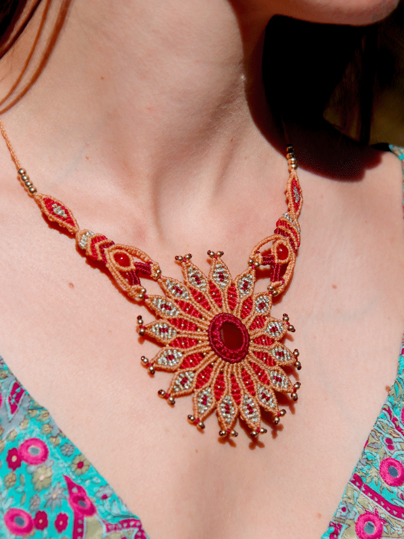 Vidéo collier "Nour" - Solyluna Macramé