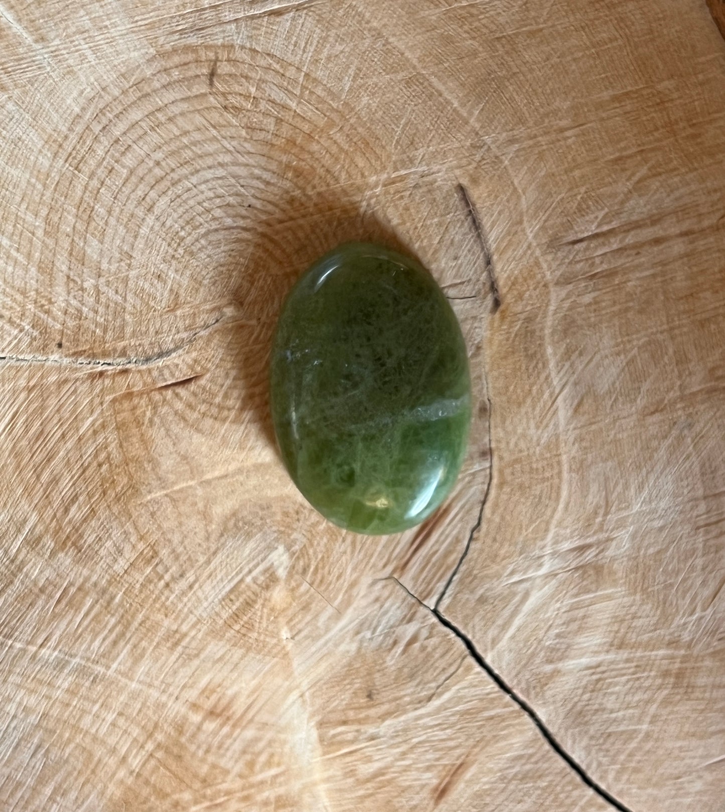 Néphrite n°2 (2,4cm x 1,5cm)