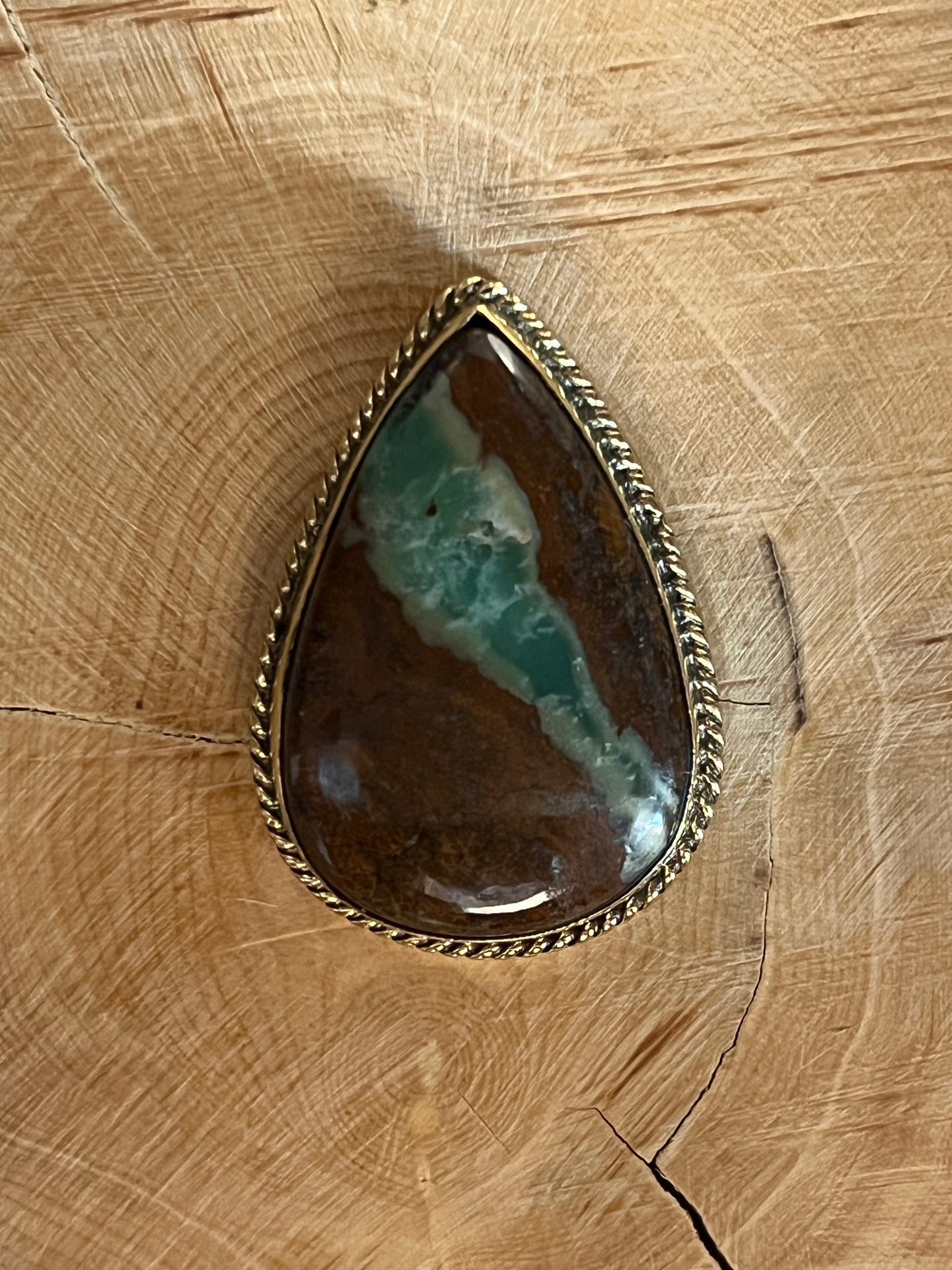 Chrysoprase sertie doré n°D5 (3,1cm x 1,9cm)