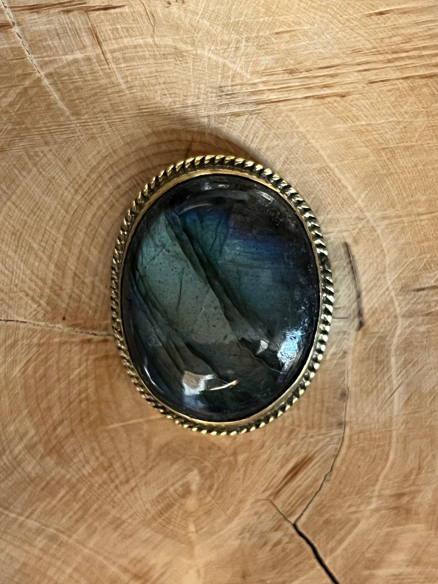 Labradorite sertie doré n°D1  (2,7cm x 2,3cm)