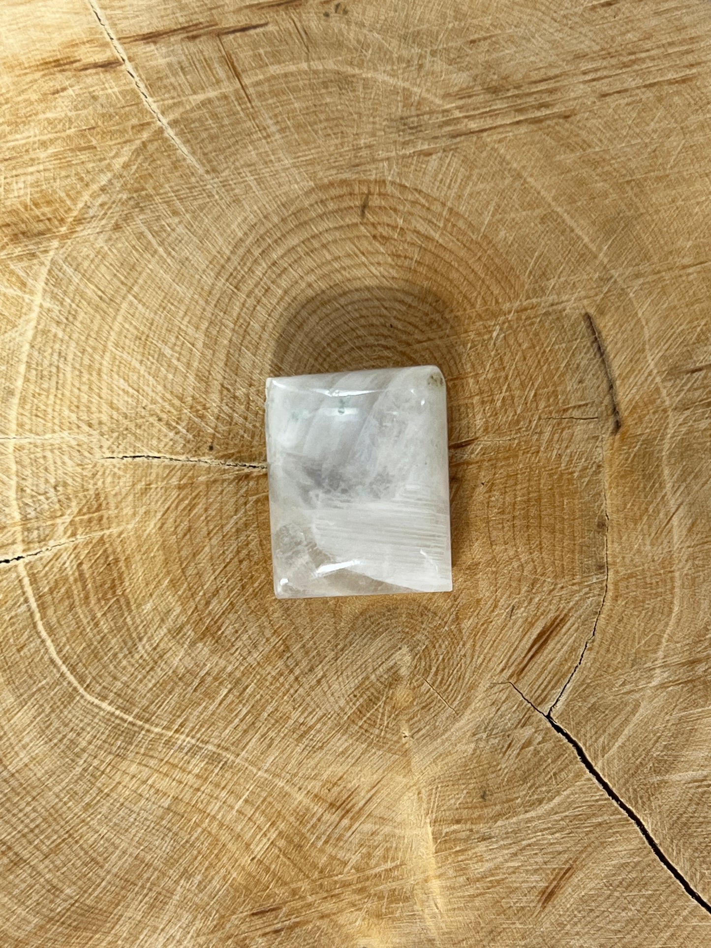 Pierre de Lune n°4 (1,9cm x 1,5cm)