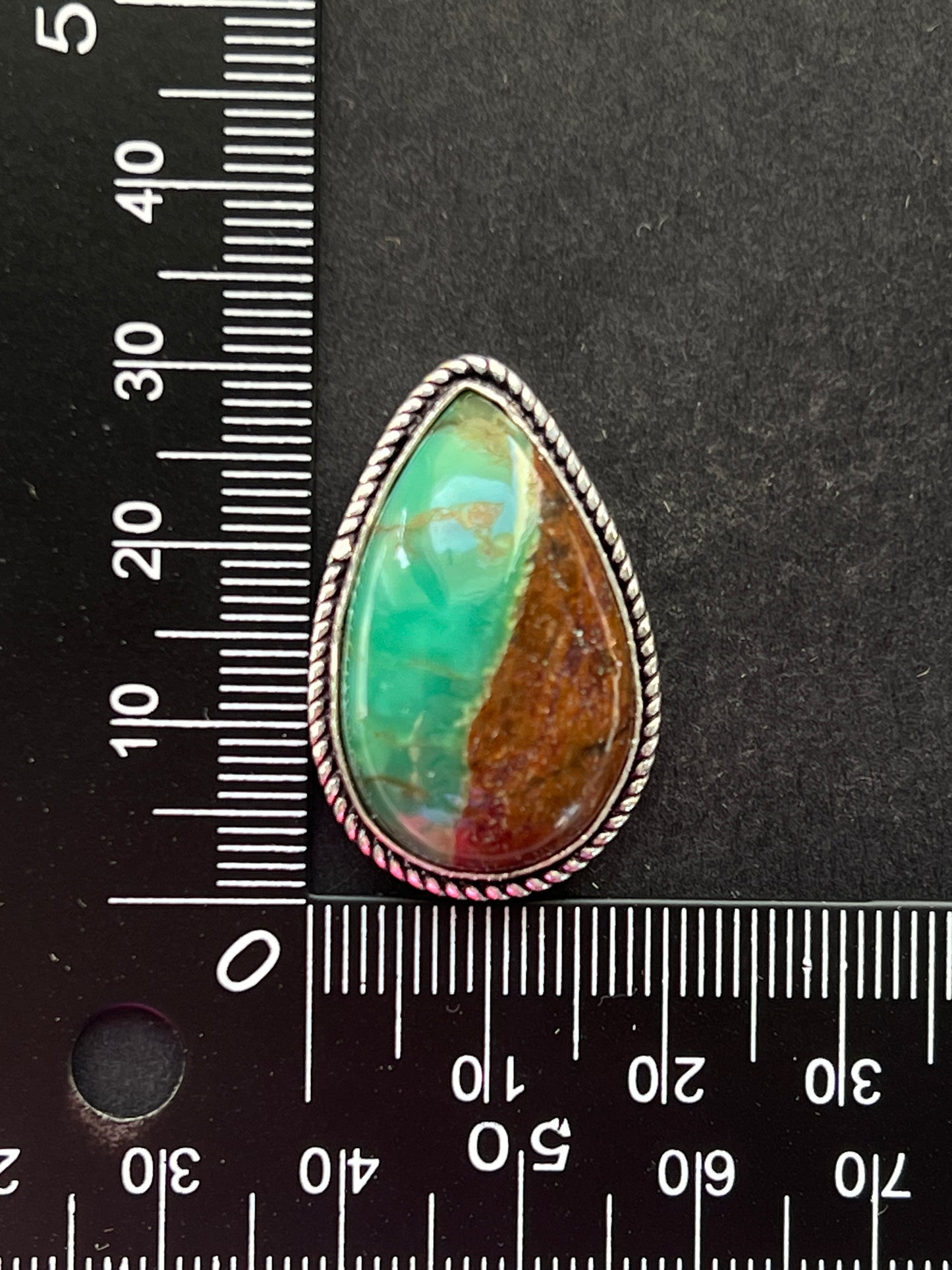 Chrysoprase sertie n°1 (3,2cm x 2cm)