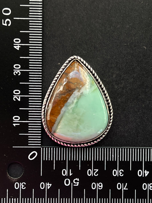 Chrysoprase sertie n°4 (3,8cm x 3cm)