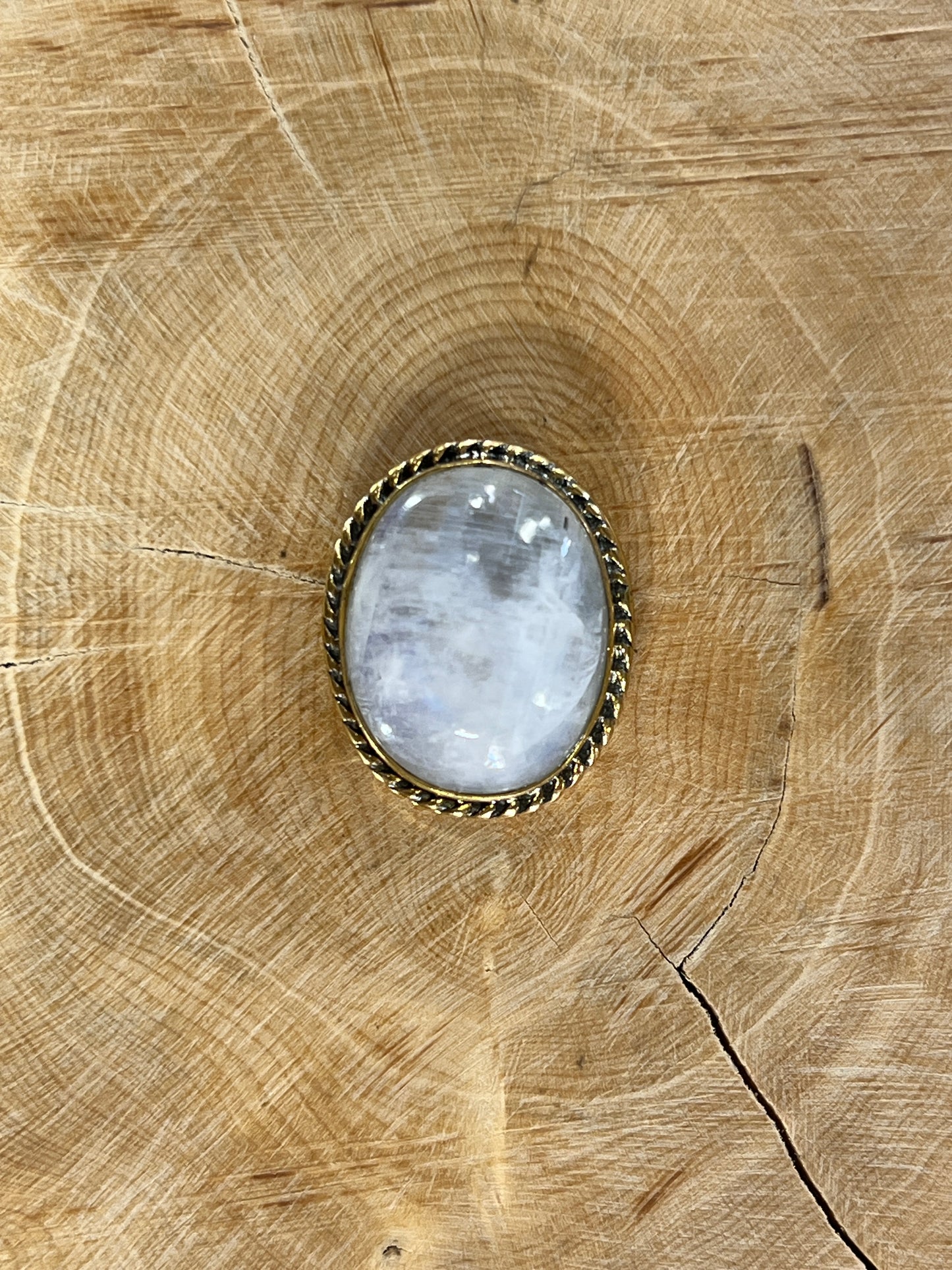 Pierre de lune sertie doré n°D4 (2,3cm x 1,9cm)