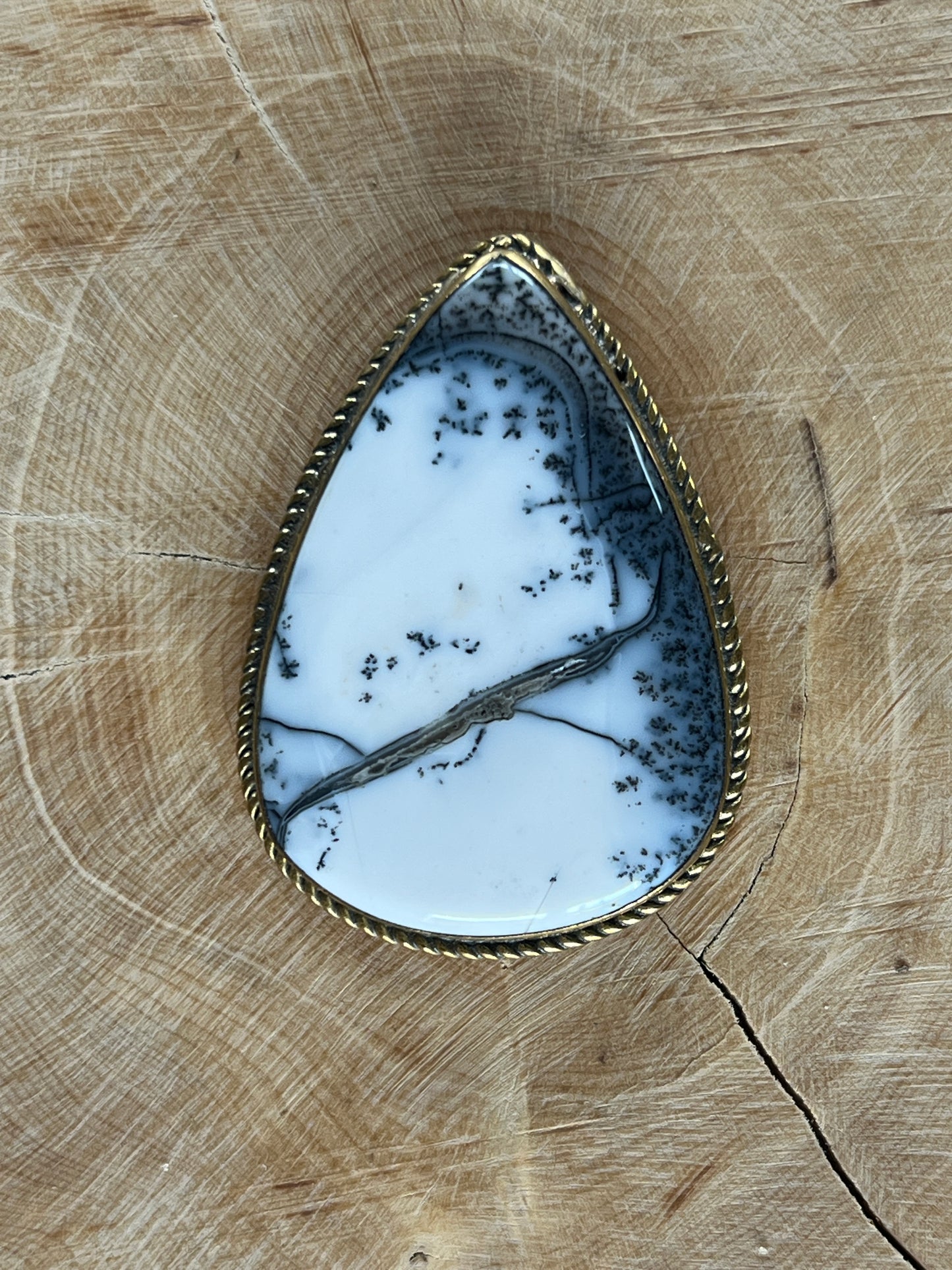 Dendrite sertie doré n°D4 (4,3cm x 3,1cm)