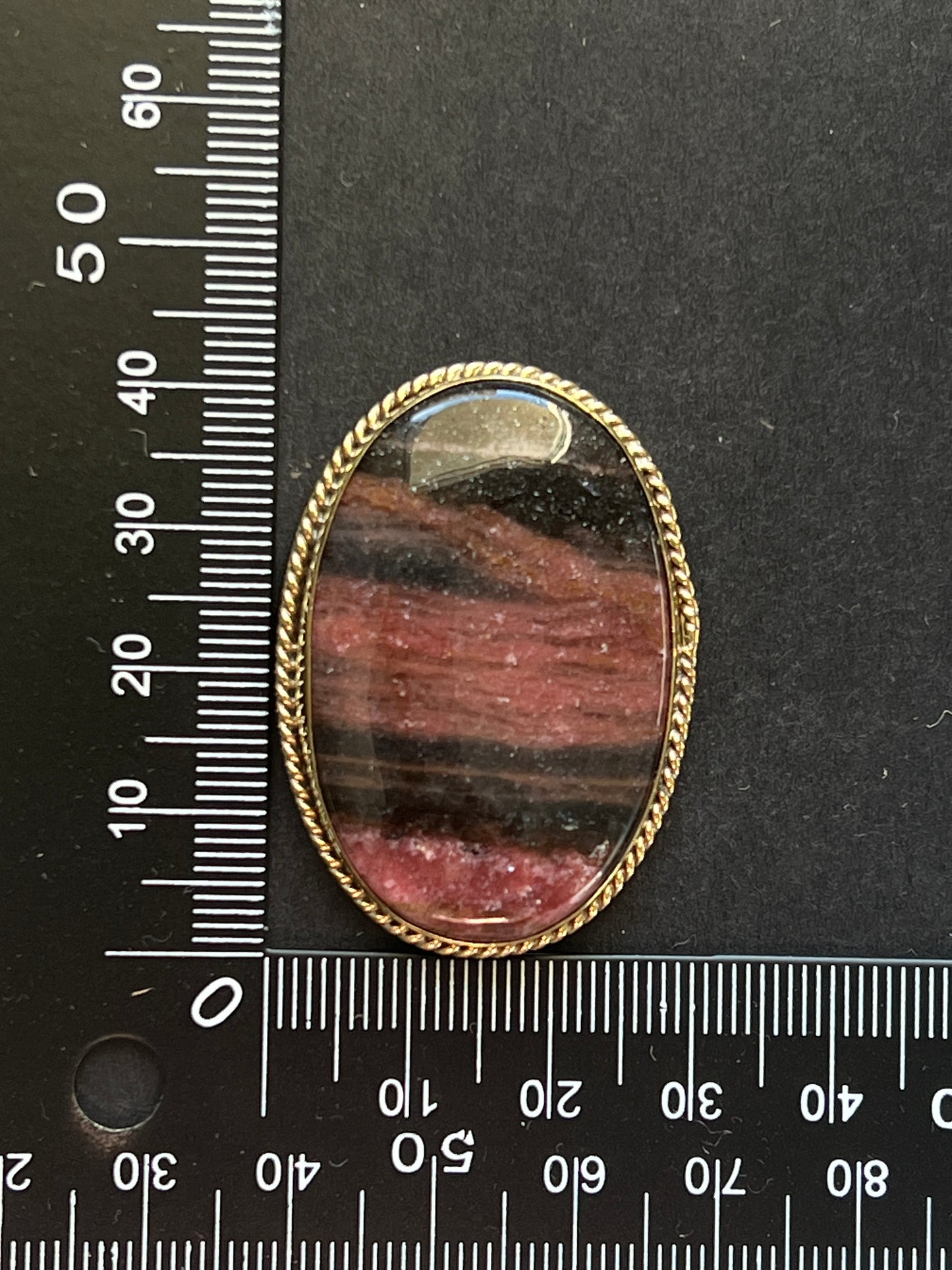 Rhodonite sertie n°4 (4,3cm x 3cm)