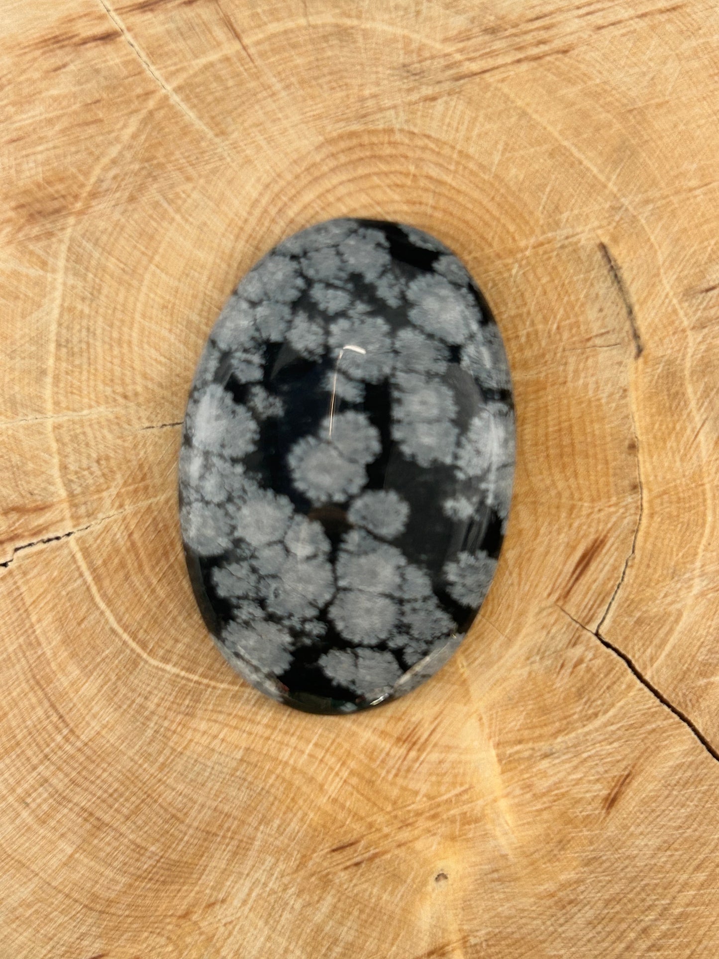 Obsidienne Flocon de Neige n°2 (4,1 cm x 2,7 cm)