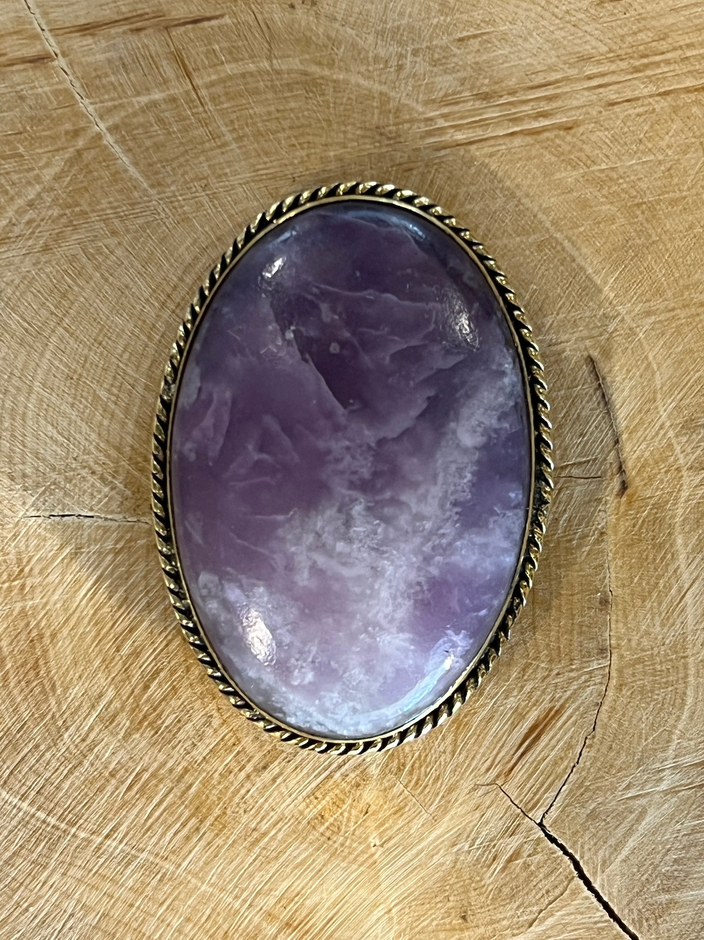 Lépidolite sertie doré n°D1 (4cm x 2,8cm)