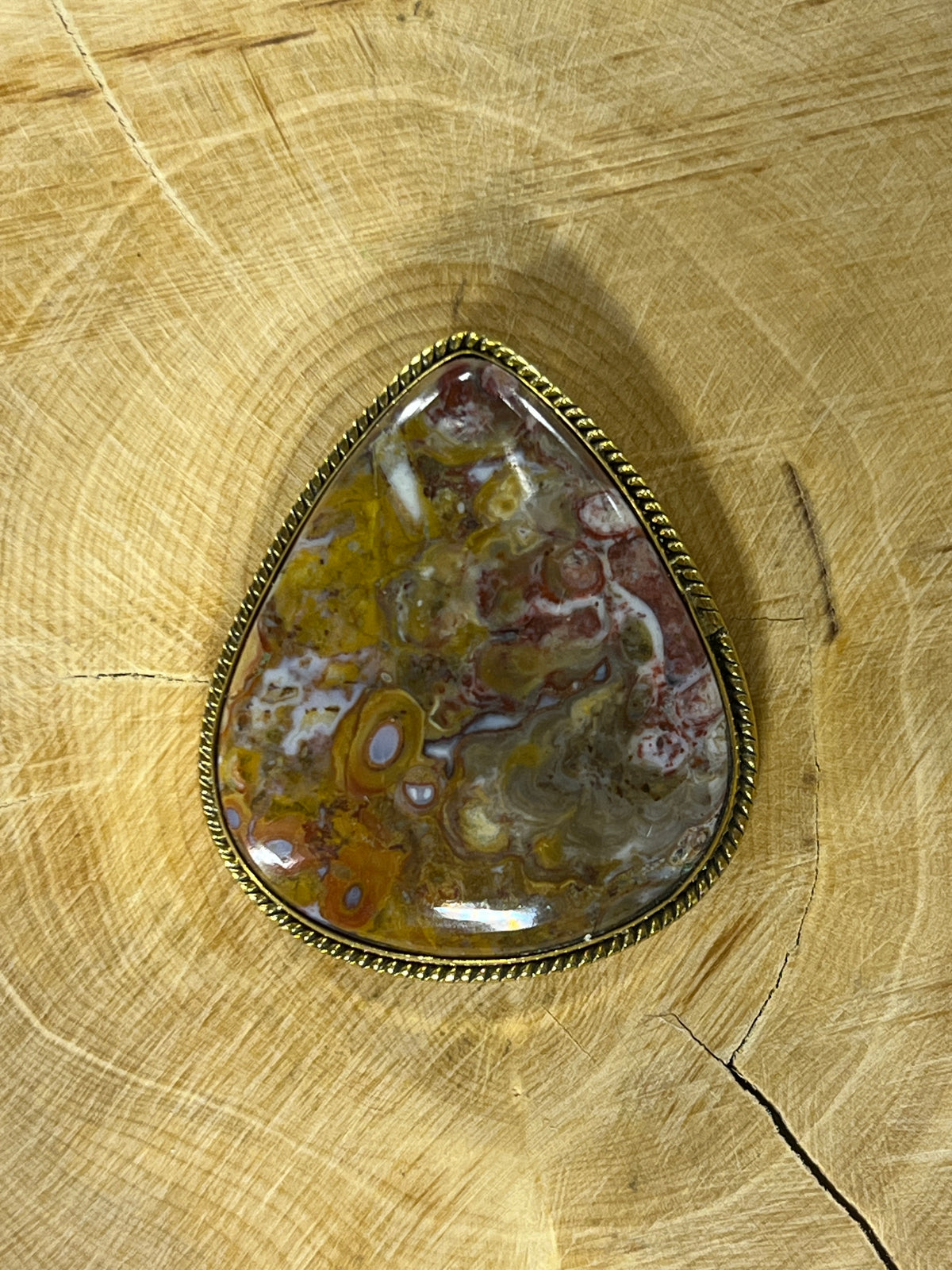 Agate sertie dorée n°D10 (3,5cm x 3,1cm)