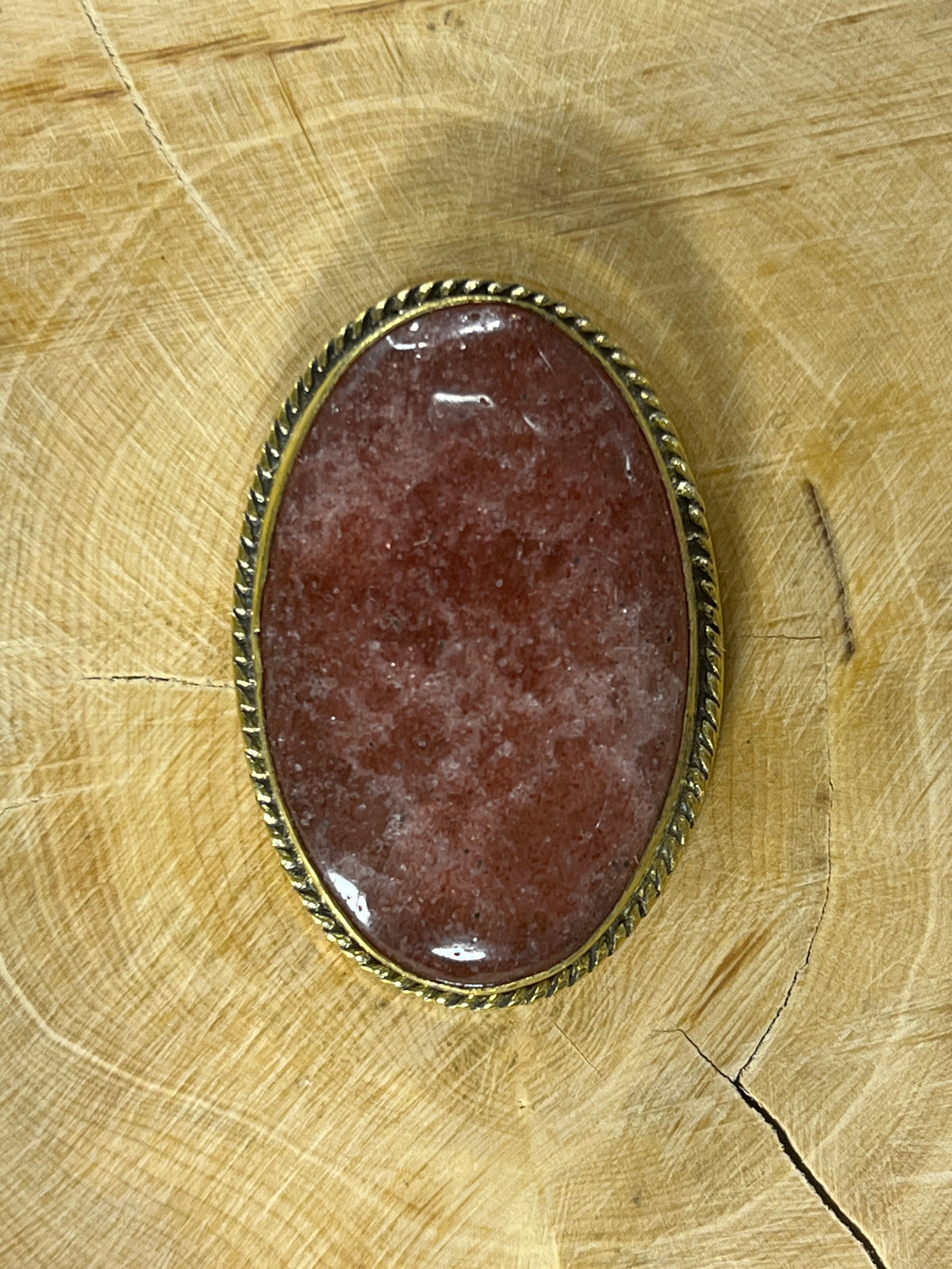 Quartz Fraise sertie doré n°D1 (4cm x 2,7cm)