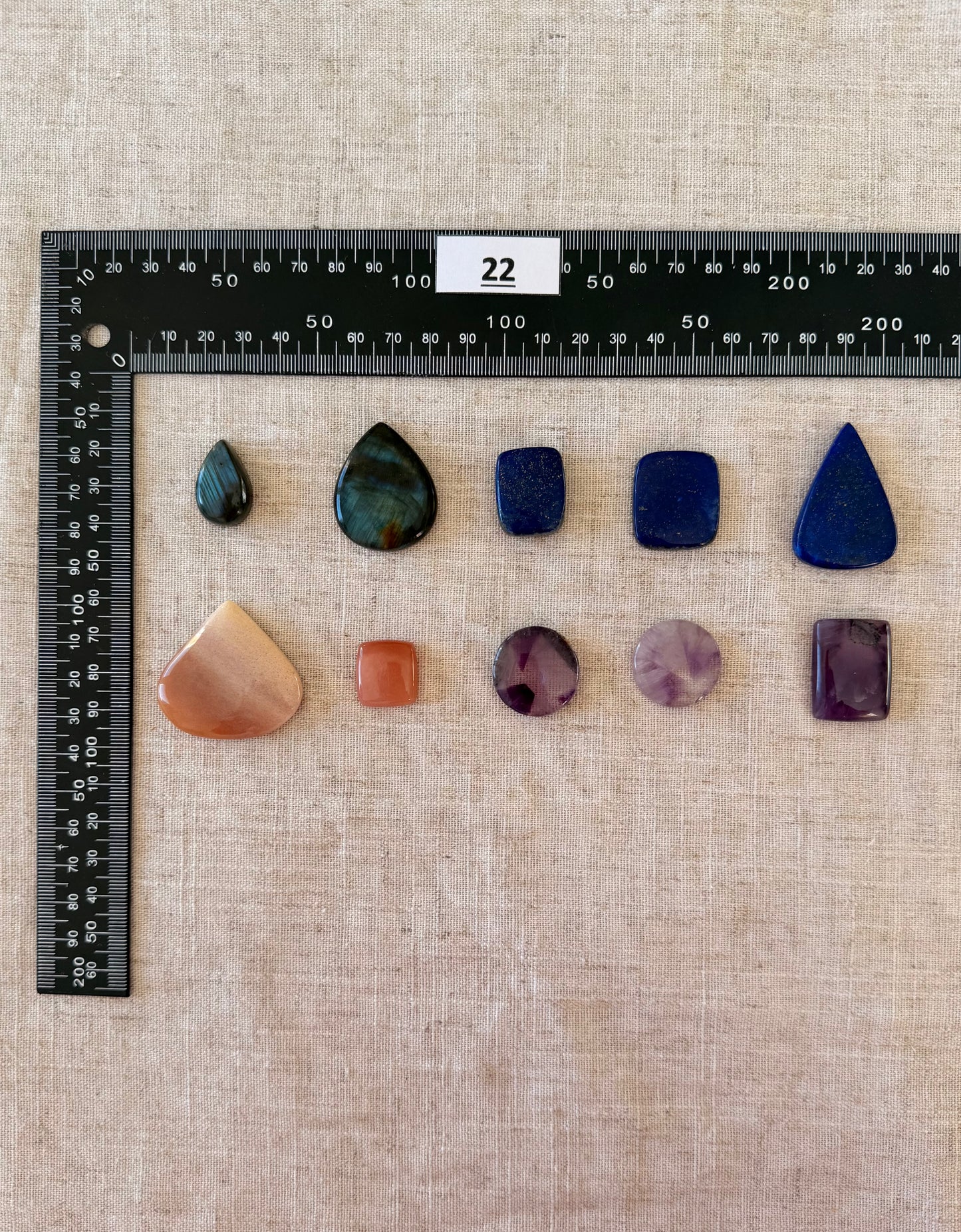 Lot de 10 pierres - N°22