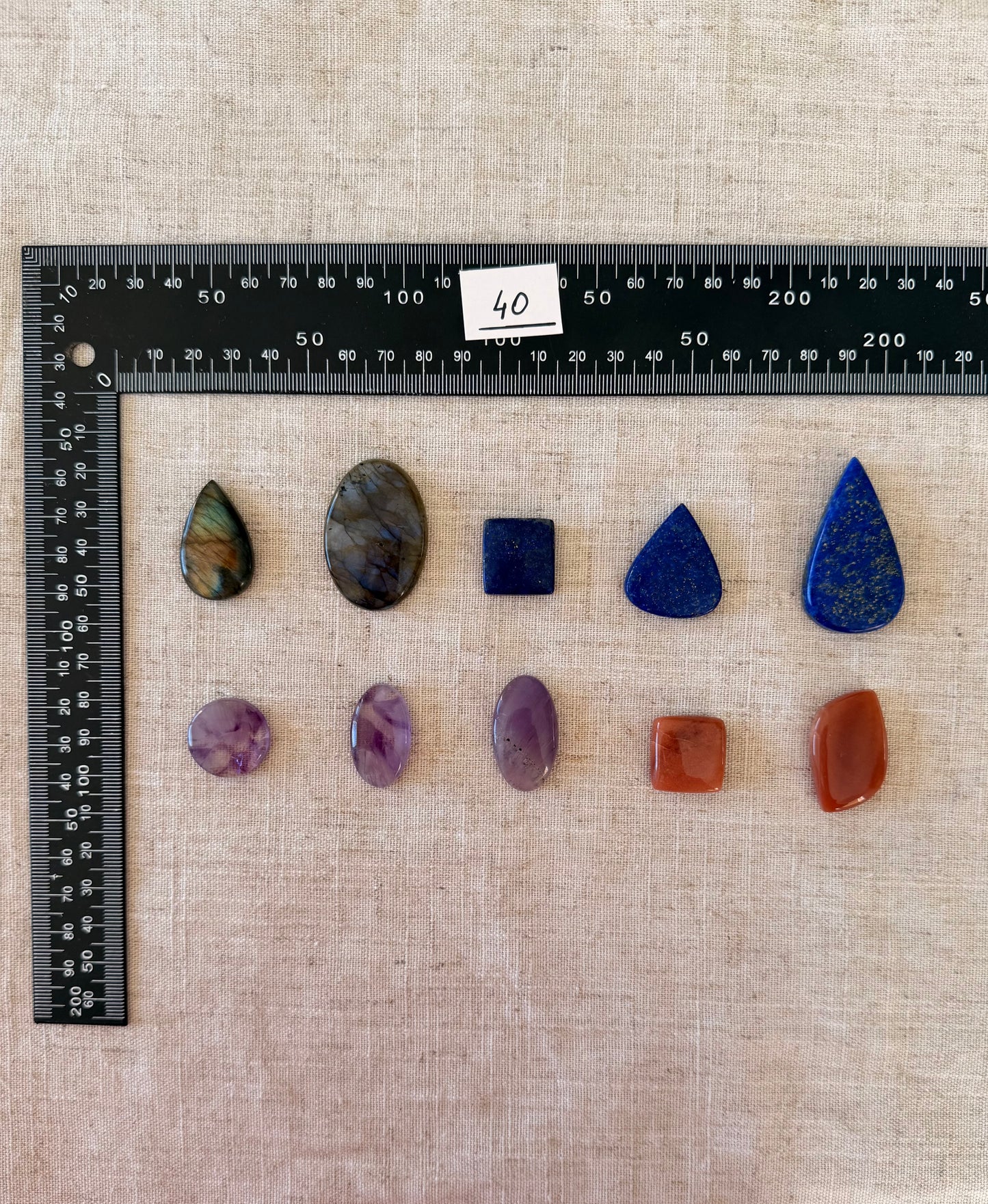 Lot de 10 pierres - N°40