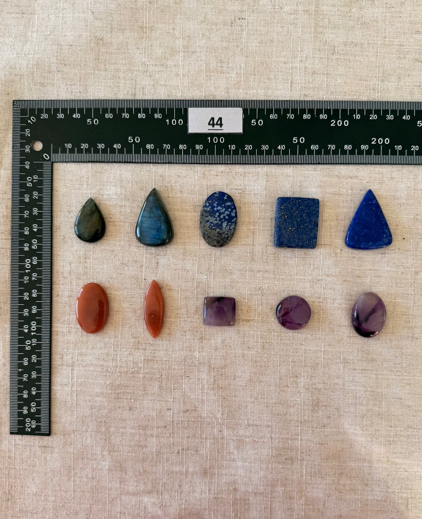 Lot de 10 pierres - N°44