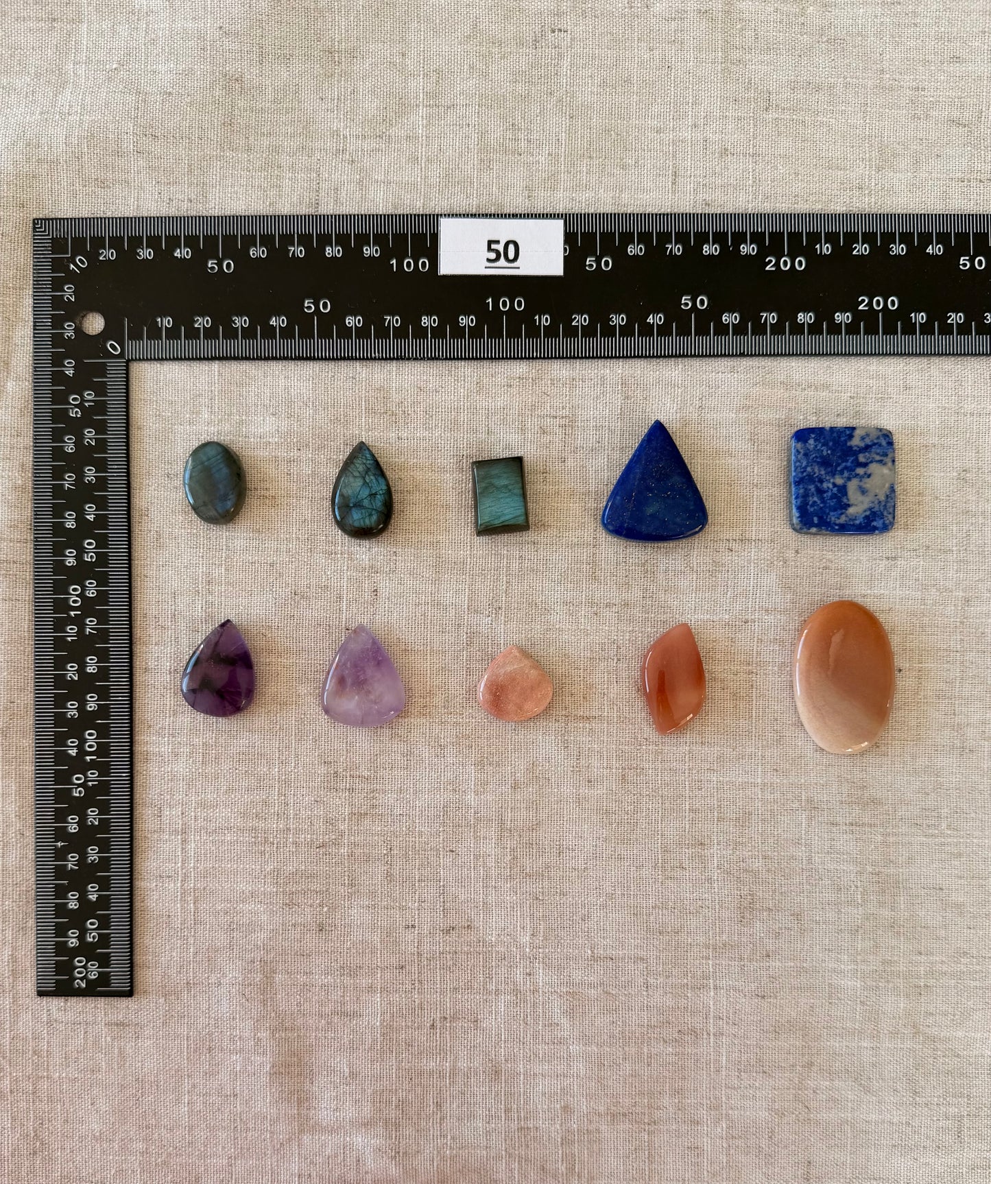 Lot de 10 pierres - N°50