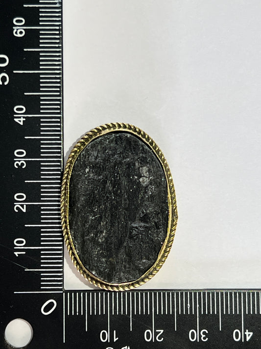 Tourmaline sertie doré n°D3 (3,7cm x 2,6cm)