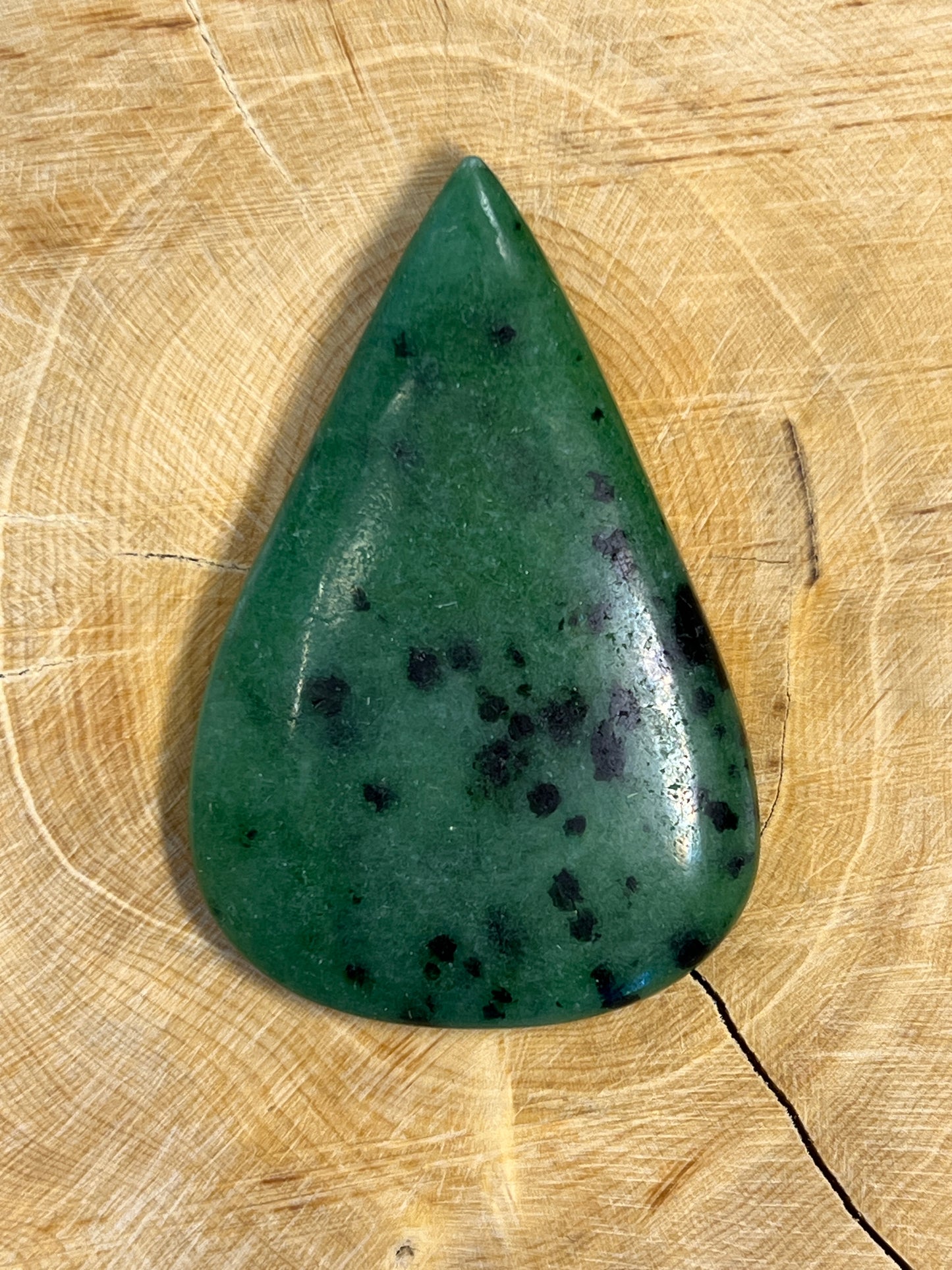 Zoïsite Rubis n°4 (5,2cm x 3,5cm)