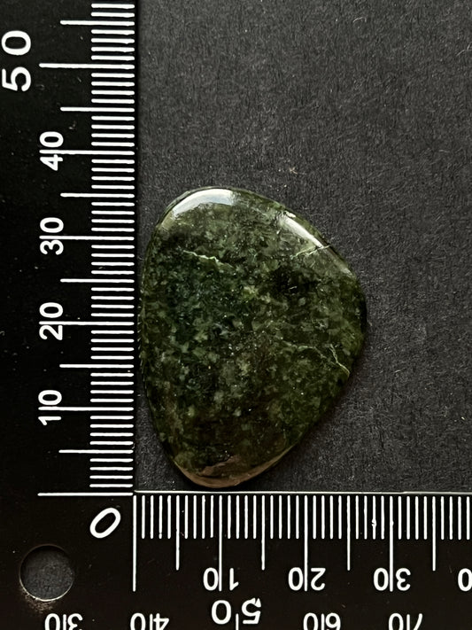 Jade Verte n°4 (3,7cm x 2,7cm)