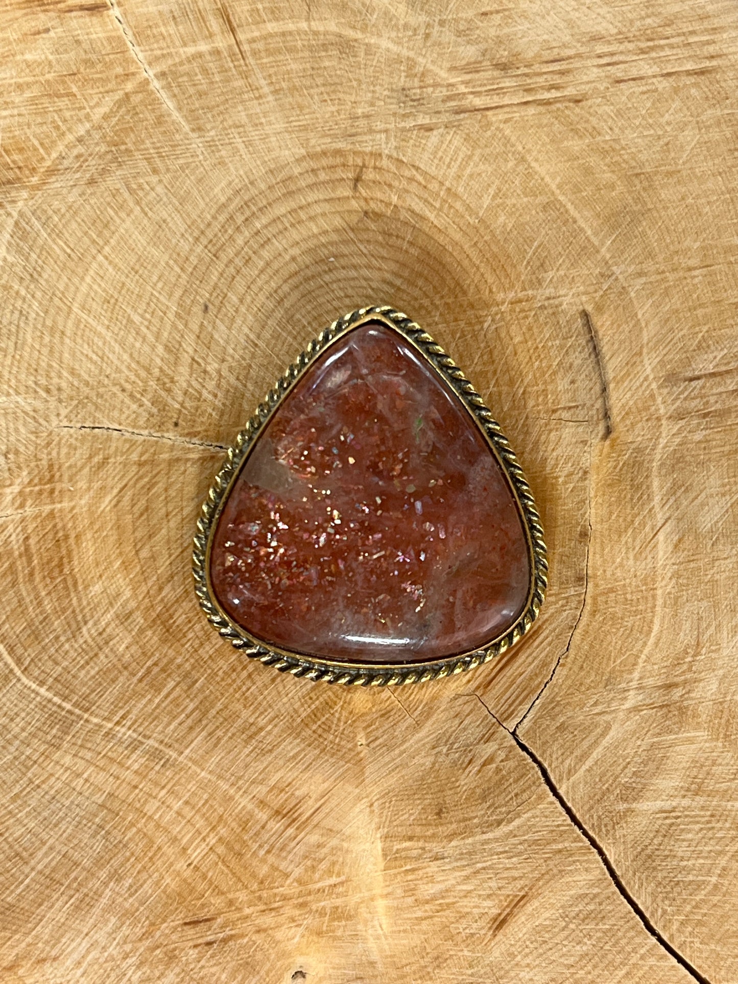 Pierre de soleil sertie doré n°D9 (2,9cm x 2,7cm)