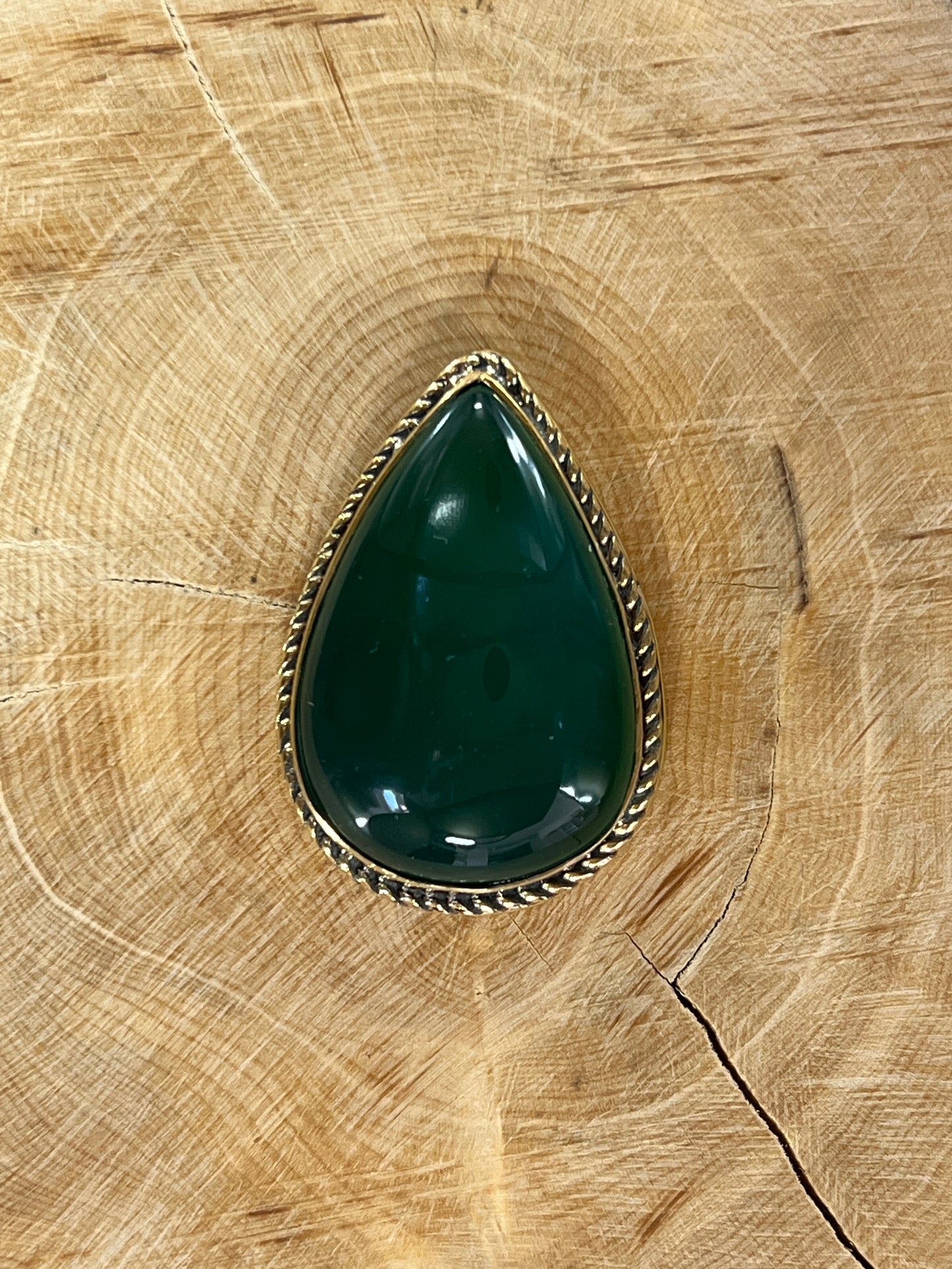 Onyx Verte sertie doré n°D4 (3,5cm x 2,9cm)