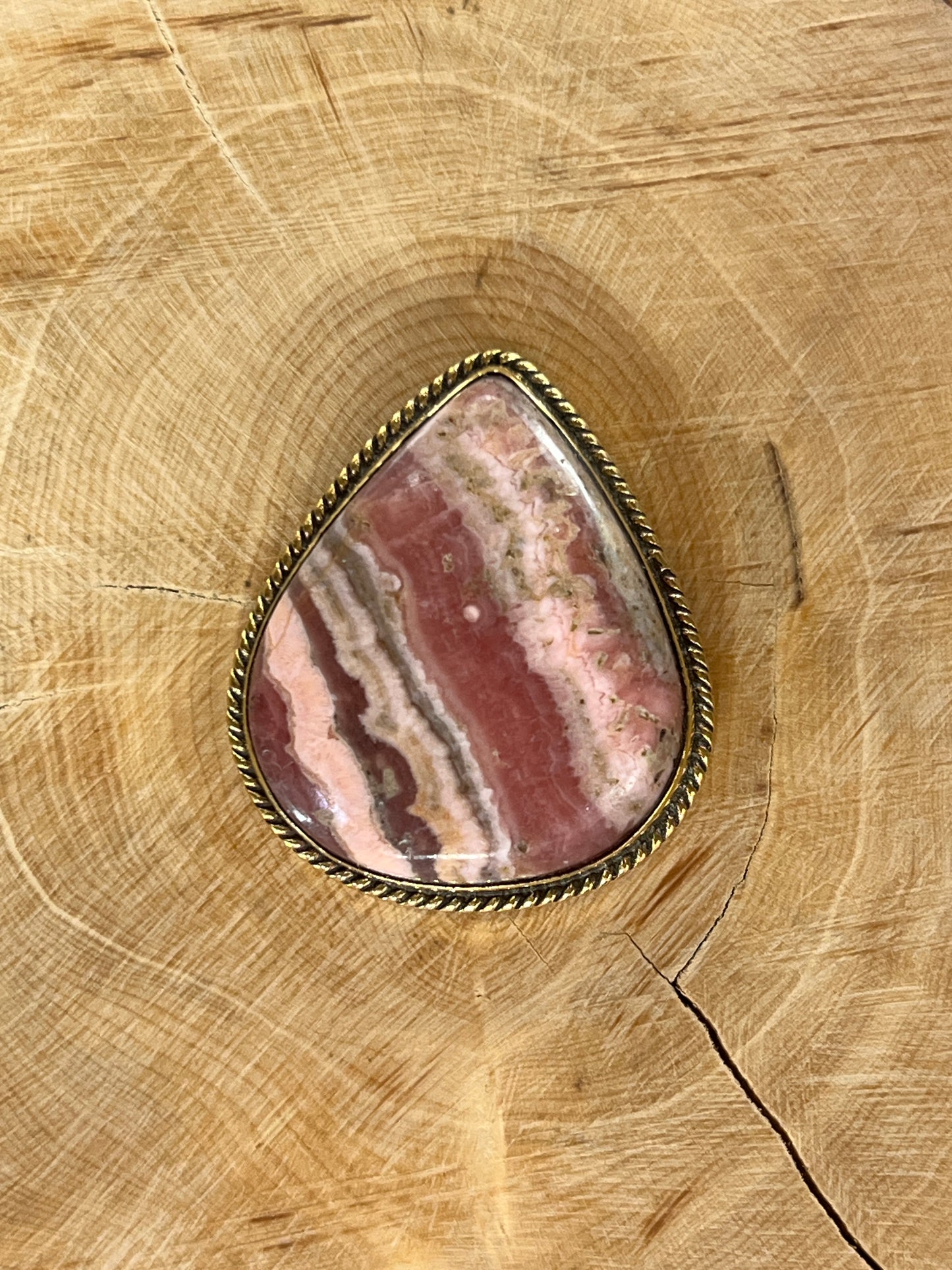 Rhodochrosite sertie doré n°D6 (3,3cm x 2,9cm)