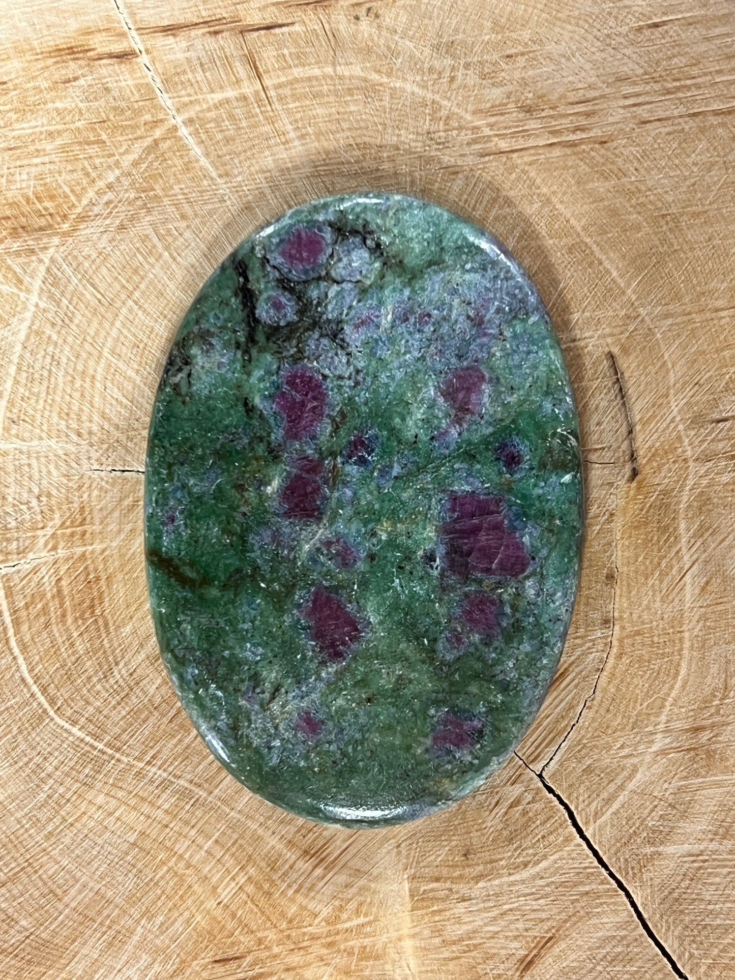 Rubis Fuschite n°2 (4,9cm x 3,5cm)