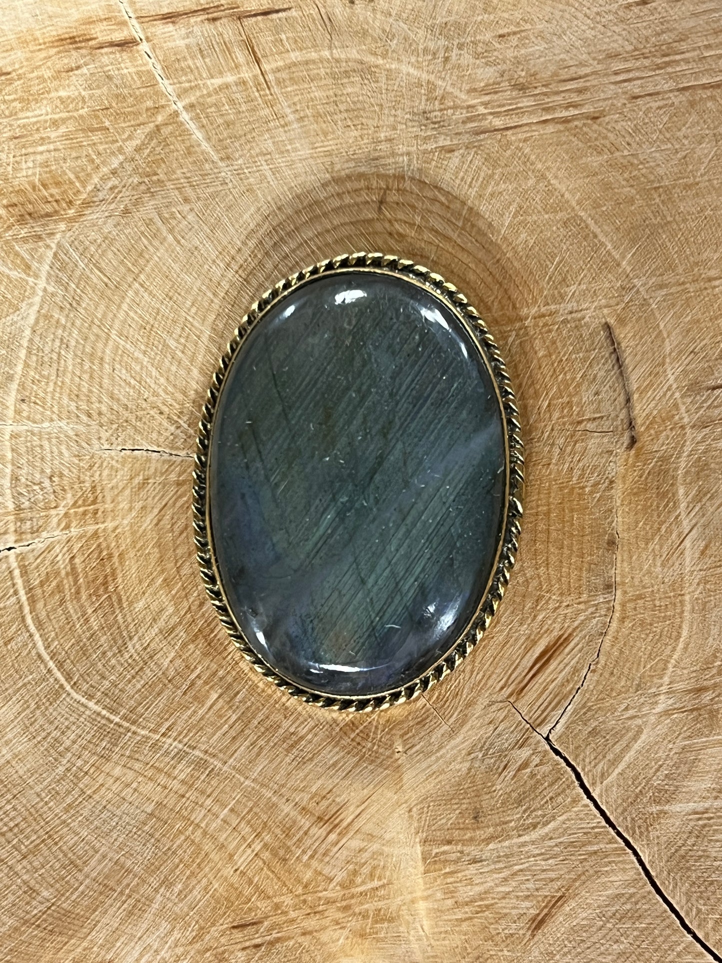 Labradorite sertie doré n°D5 (3,6cm x 2,6cm)