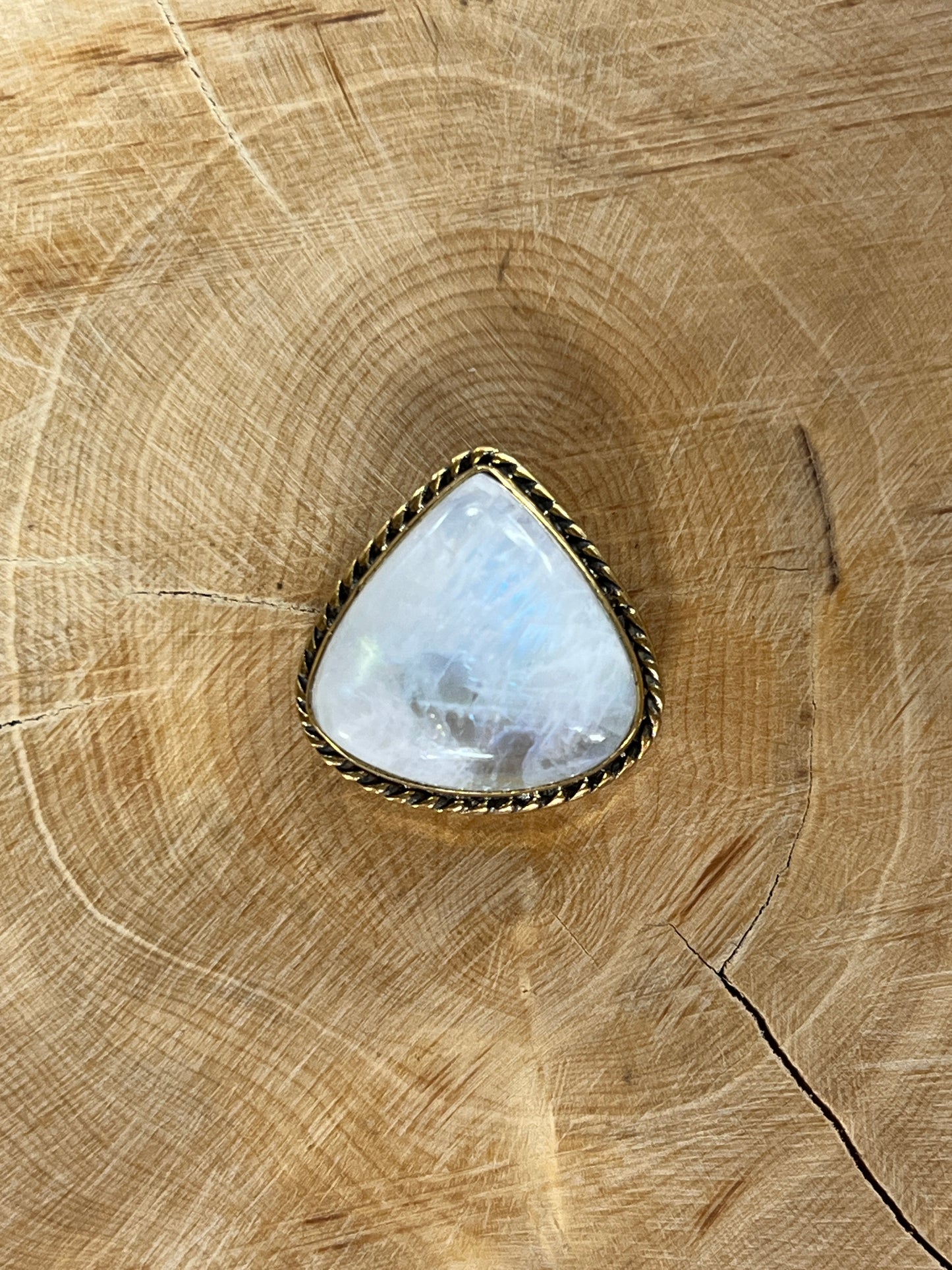 Pierre de lune sertie doré n°D1 (2,3cm x 2,2cm)