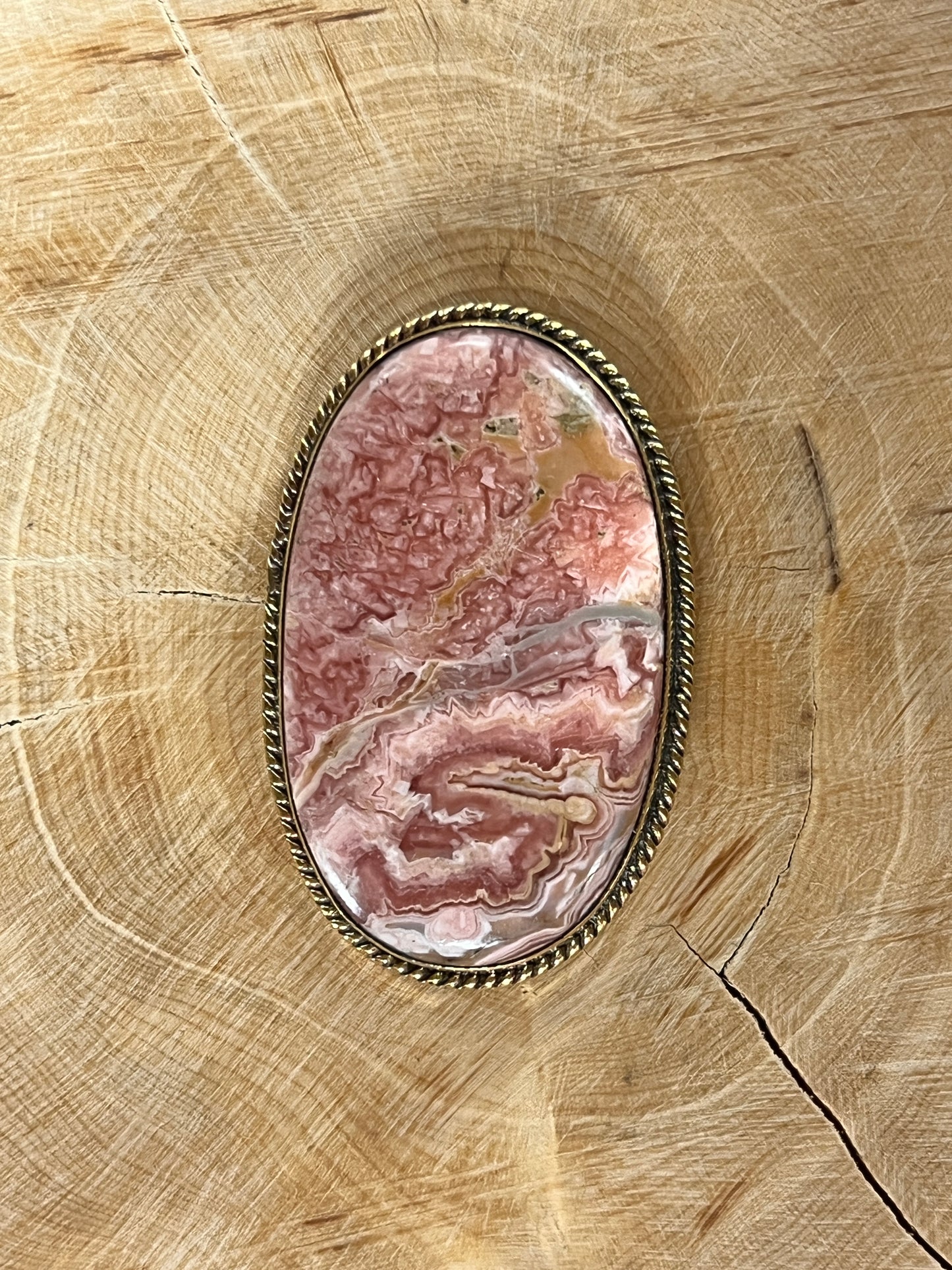Rhodochrosite sertie doré n°D5 (4cm x 2,1cm)