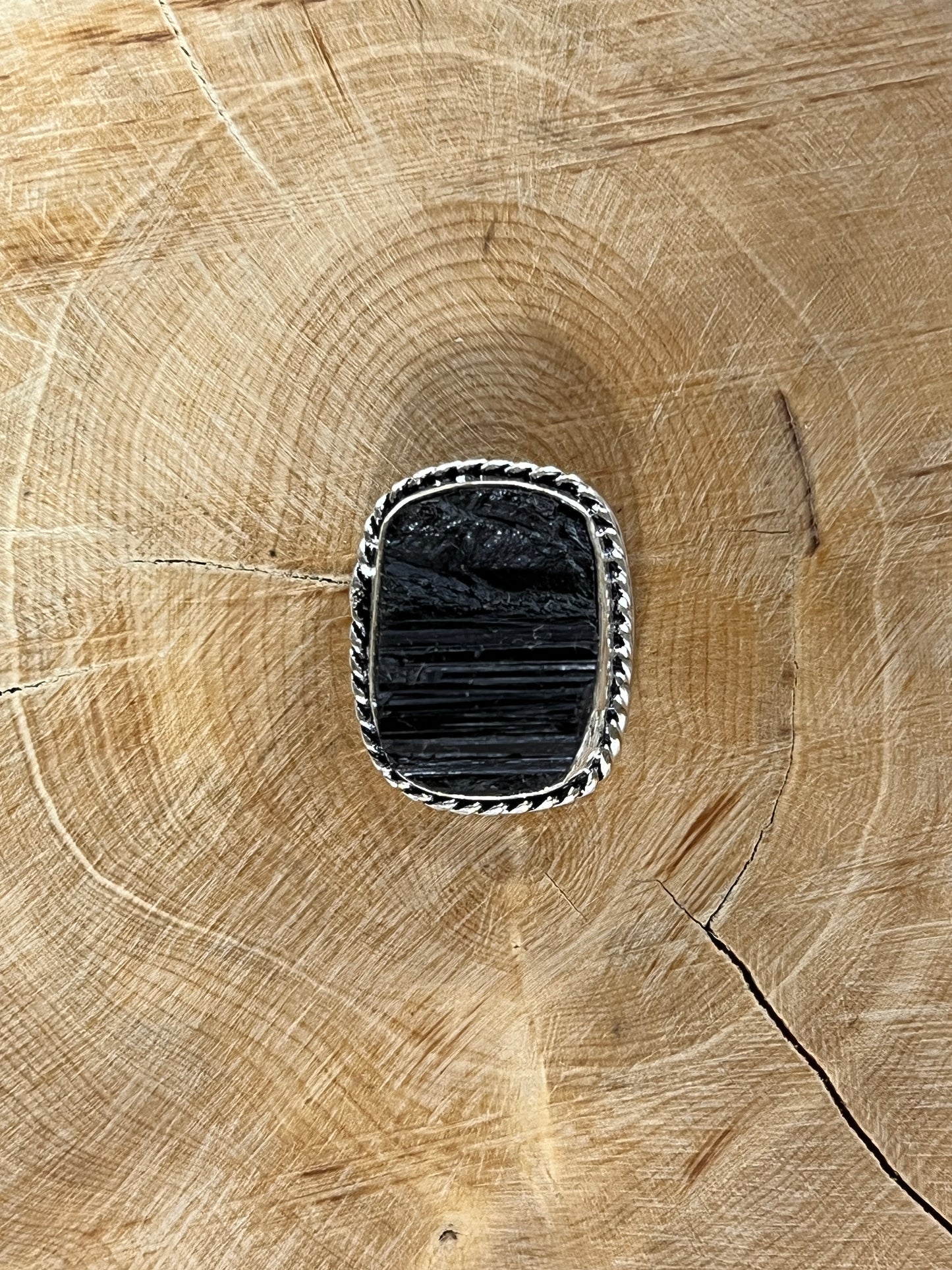 Tourmaline sertie argenté n°A1 (2,2 cm x 1,7 cm)