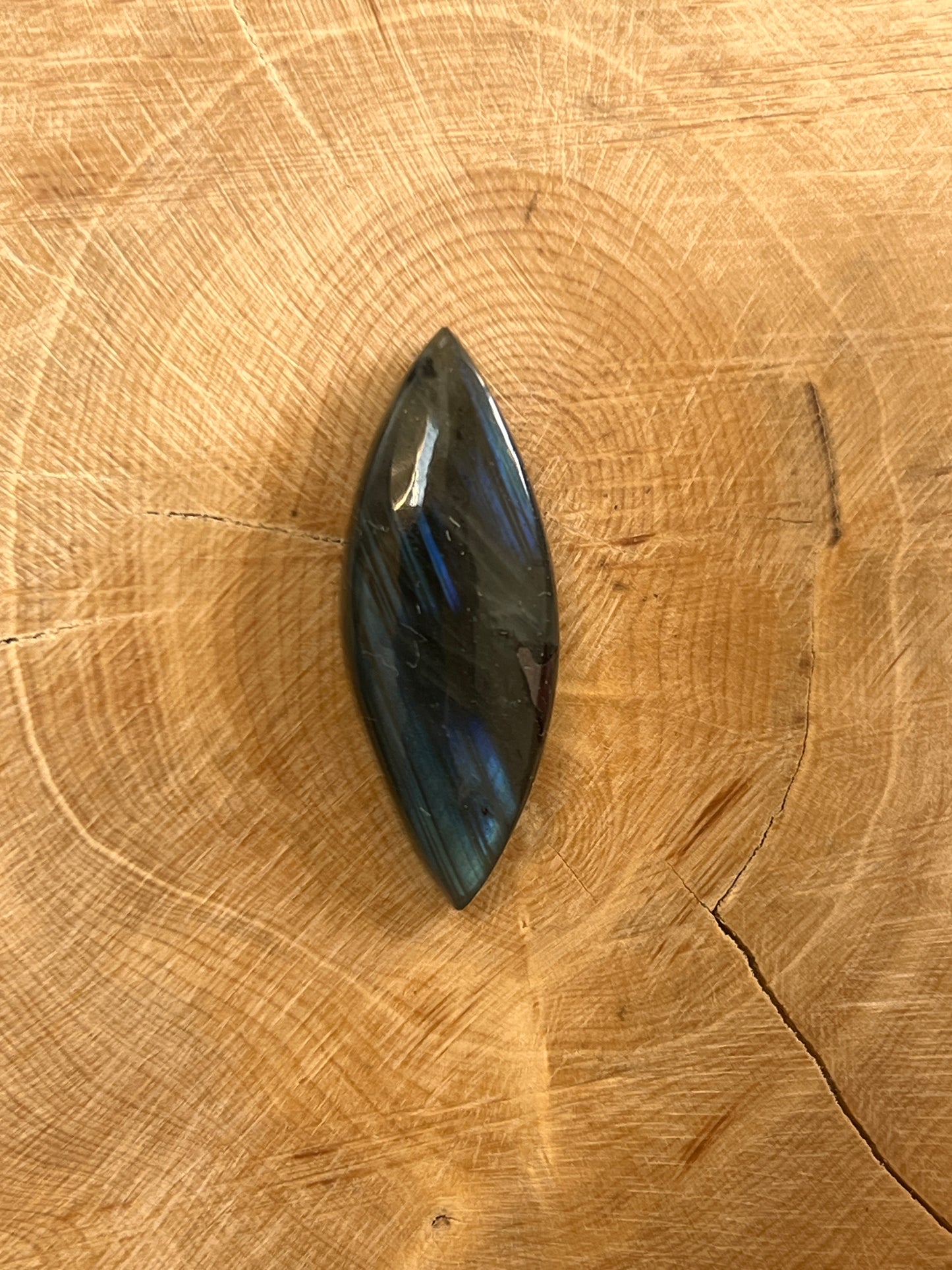 Labradorite Bleue n°2 (3,5cm x 1,2cm)