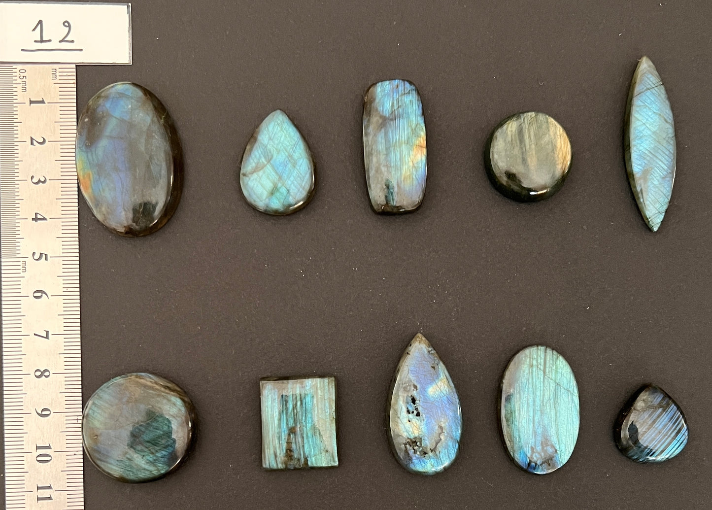 Lot n°12 - 10 Labradorites | Formes et tailles variées