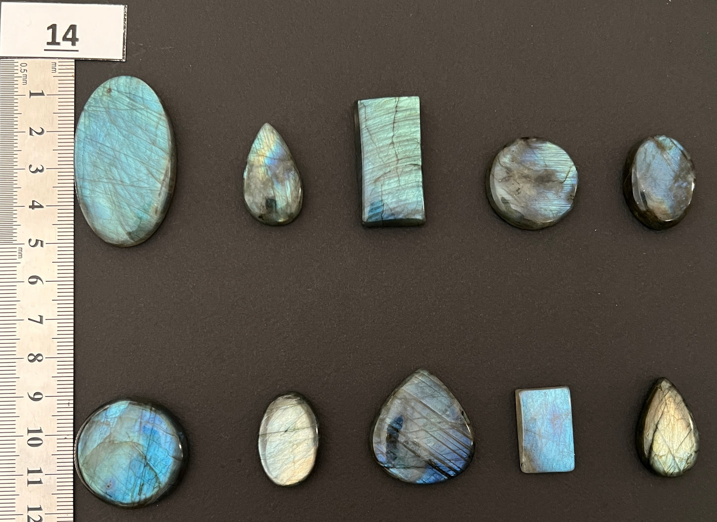 Lot n°14 - 10 Labradorites | Formes et tailles variées