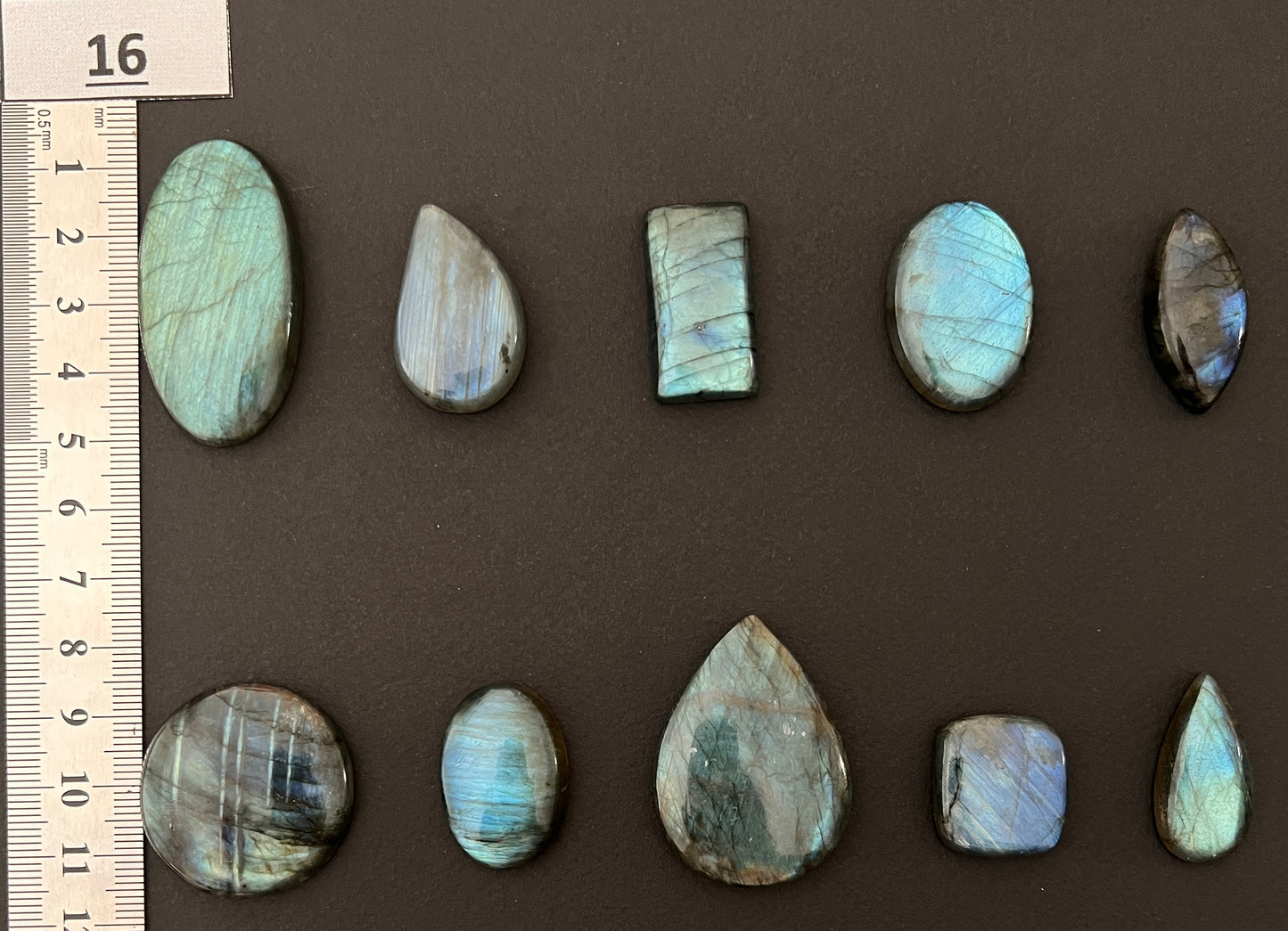 Lot n°16 - 10 Labradorites | Formes et tailles variées