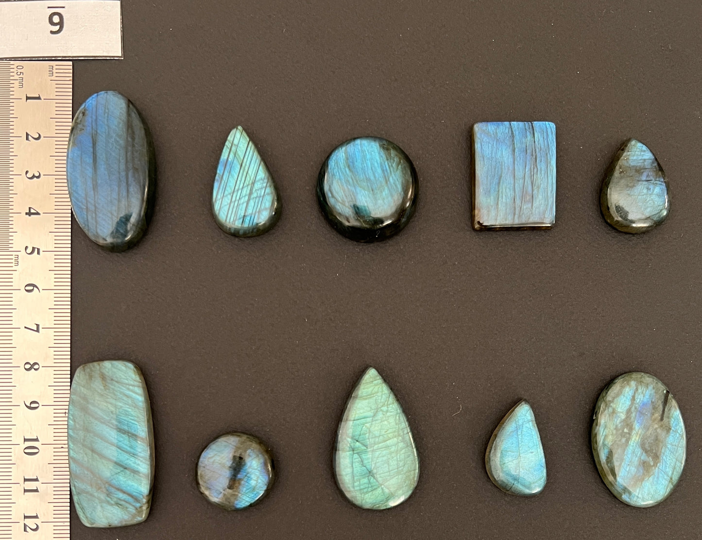 Lot n°9 - 10 Labradorites | Formes et tailles variées