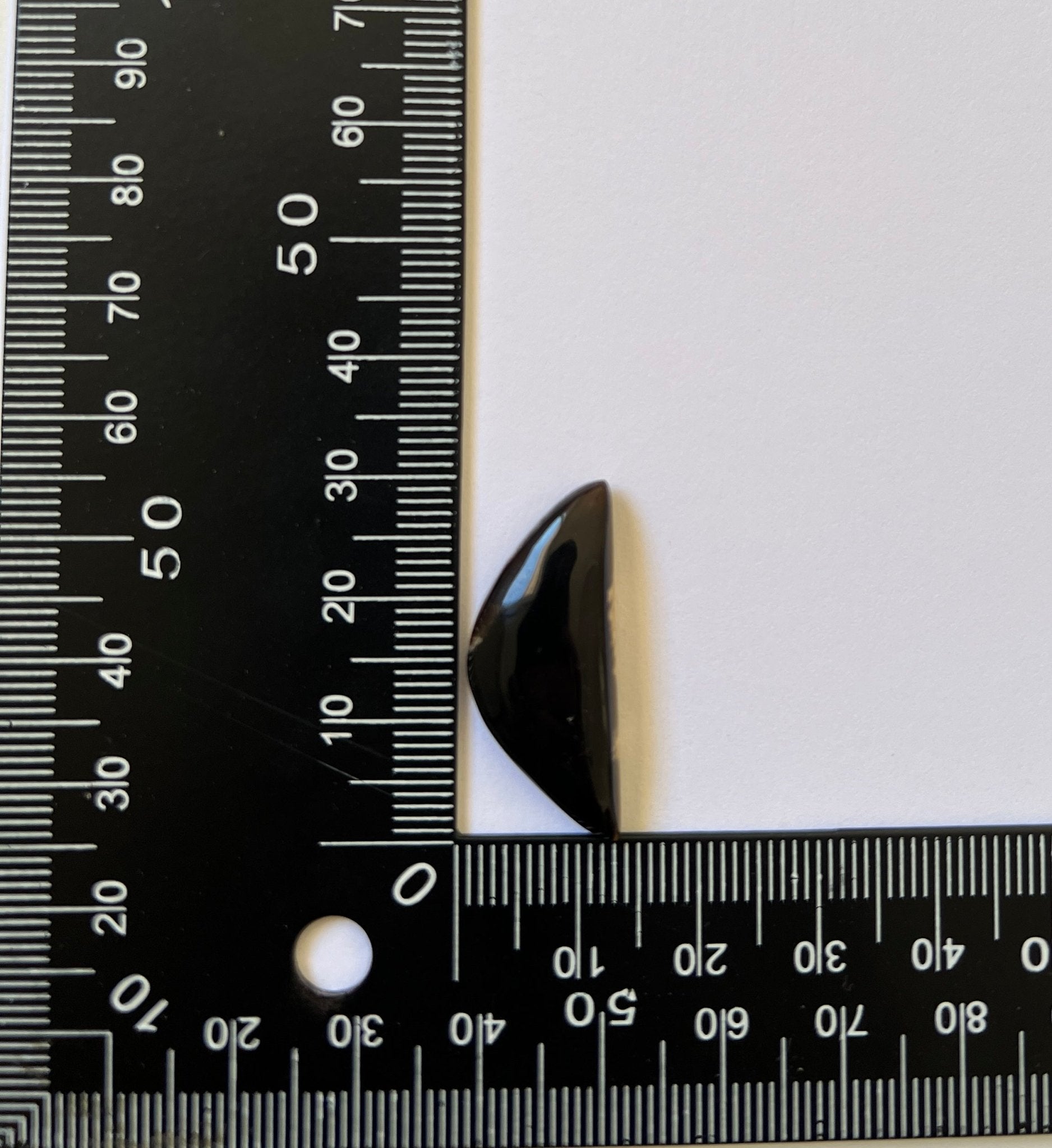 Agate Cacahuète n°2 (3cm x 1,3cm) - Solyluna Macramé