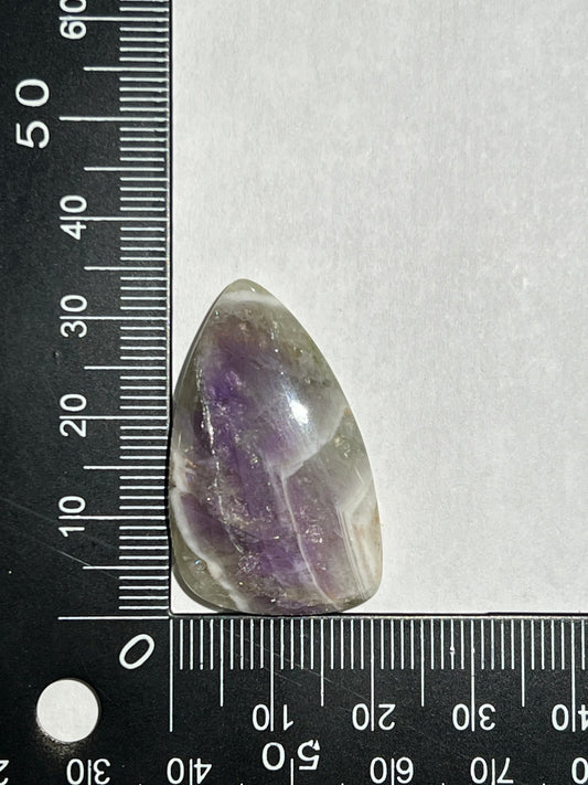 Améthyste Chevron n°5 (3,4cm x 2,1cm) - Solyluna Macramé