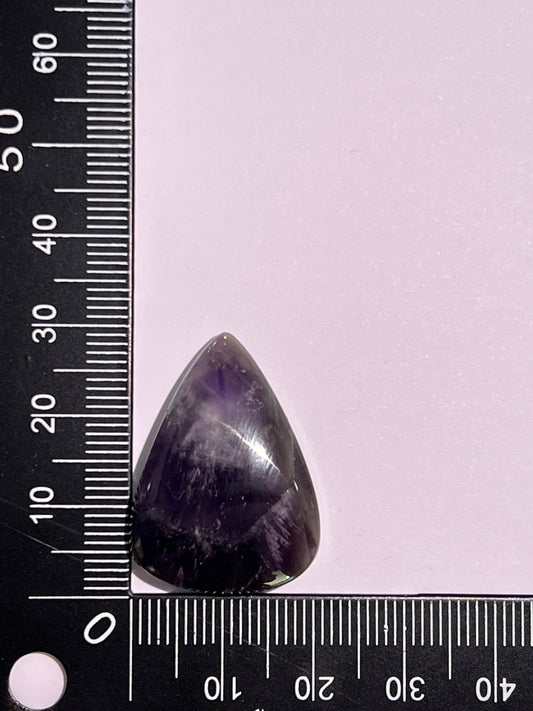 Améthyste Chevron n°3 (2,7cm x 2cm) - Solyluna Macramé