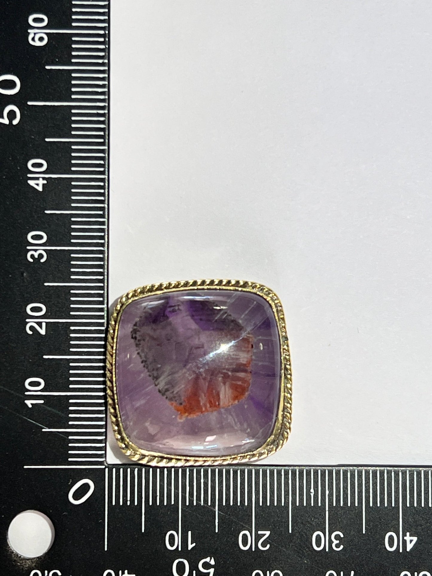 Améthyste sertie doré n°D3 (2,5cm x 2,5cm) - Solyluna Macramé