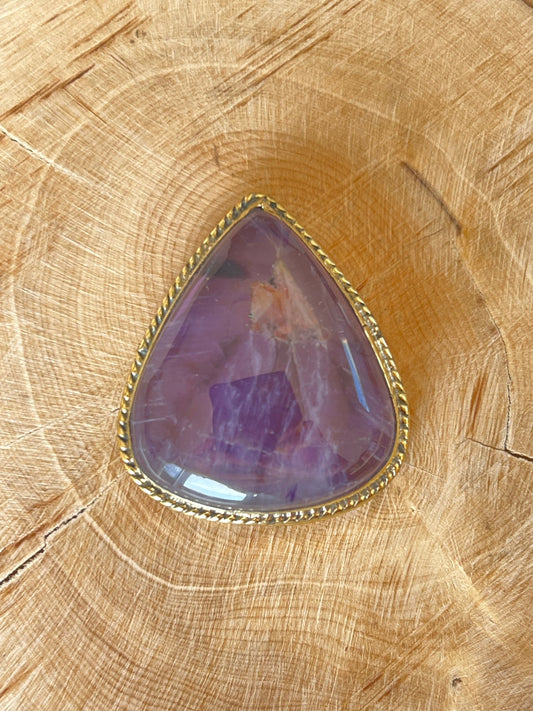 Améthyste sertie doré n°D4 (3,6cm x 3,1cm) - Solyluna Macramé