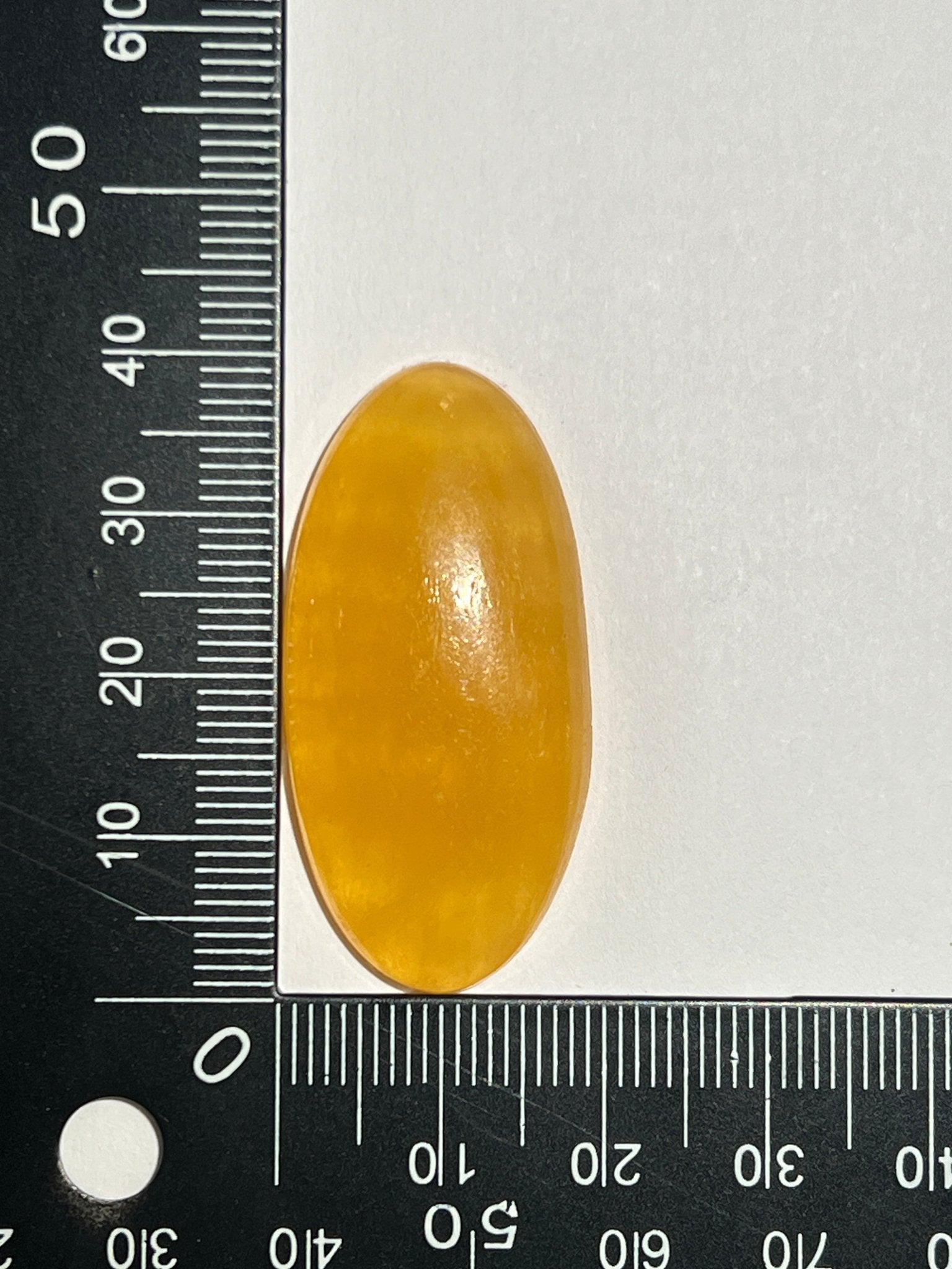 Aragonite Jaune n°3 (3,9cm x 1,8cm) - Solyluna Macramé