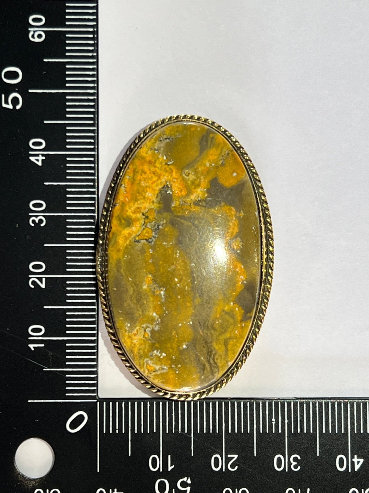 Bumble Bee sertie doré n°D2 (4,5cm x 2,8cm) - Solyluna Macramé