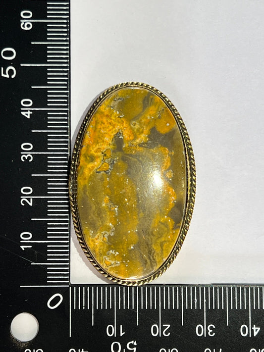 Bumble Bee sertie doré n°D2 (4,5cm x 2,8cm) - Solyluna Macramé