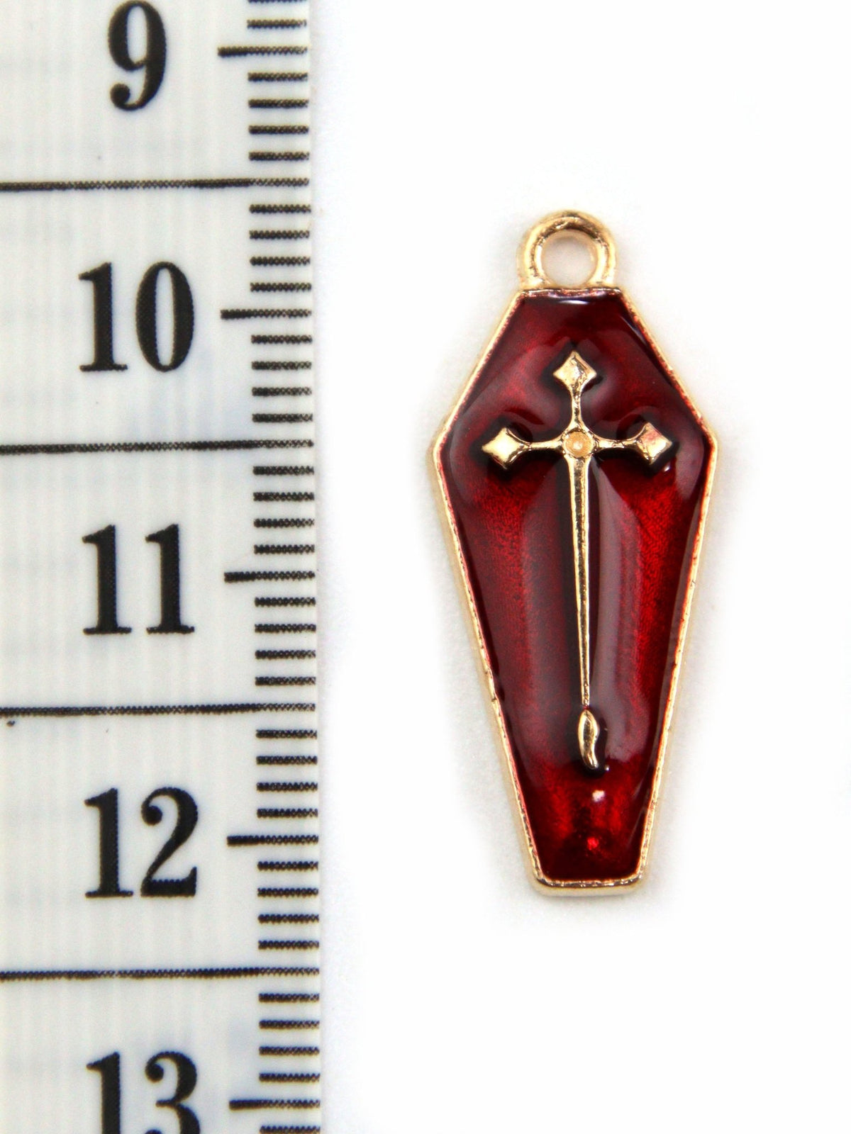 Charm cercueil croix émaillé rouge bordeaux 25mm - Solyluna Macramé