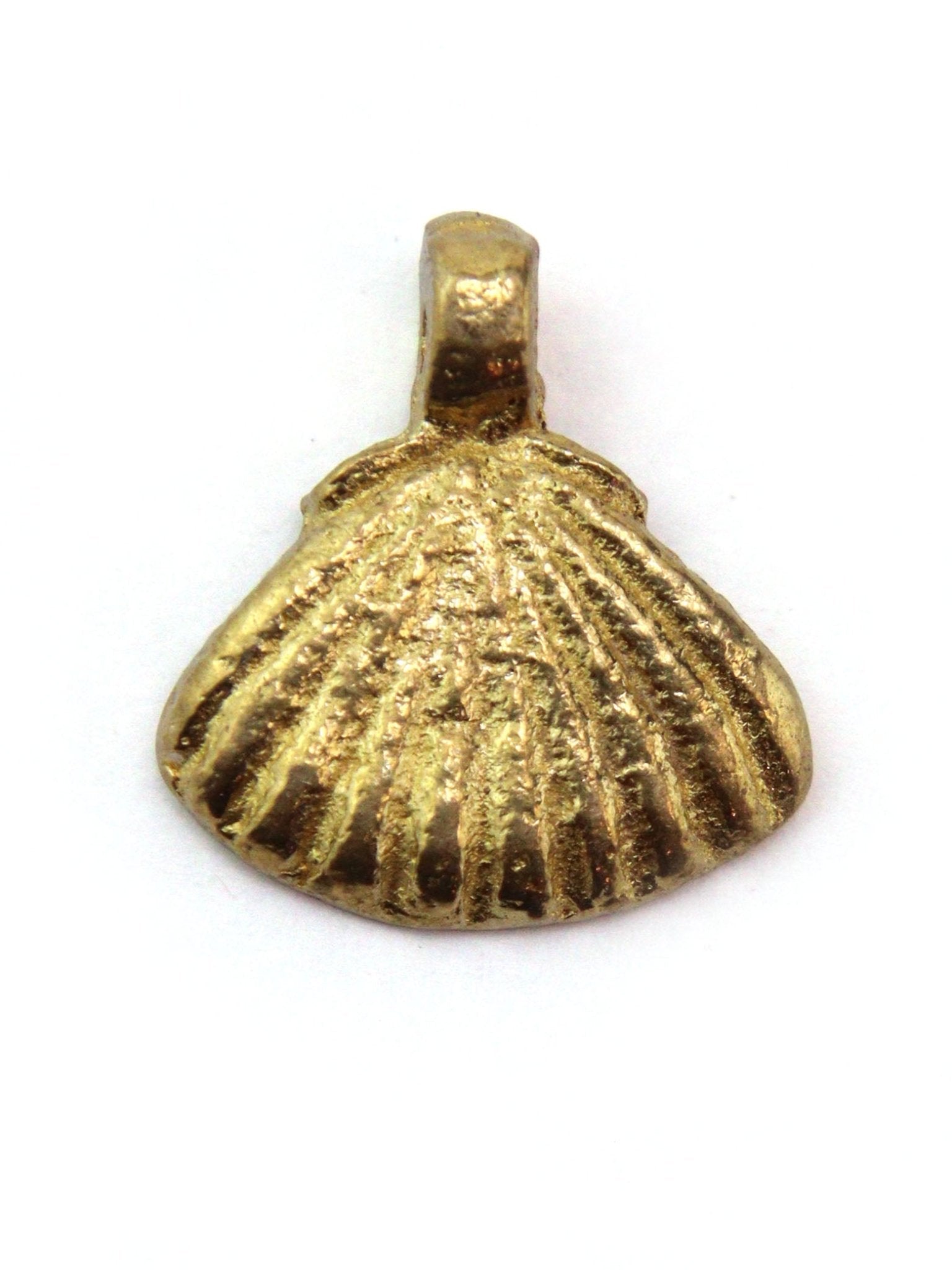 Charm coquillage indien laiton 15 mm - Solyluna Macramé