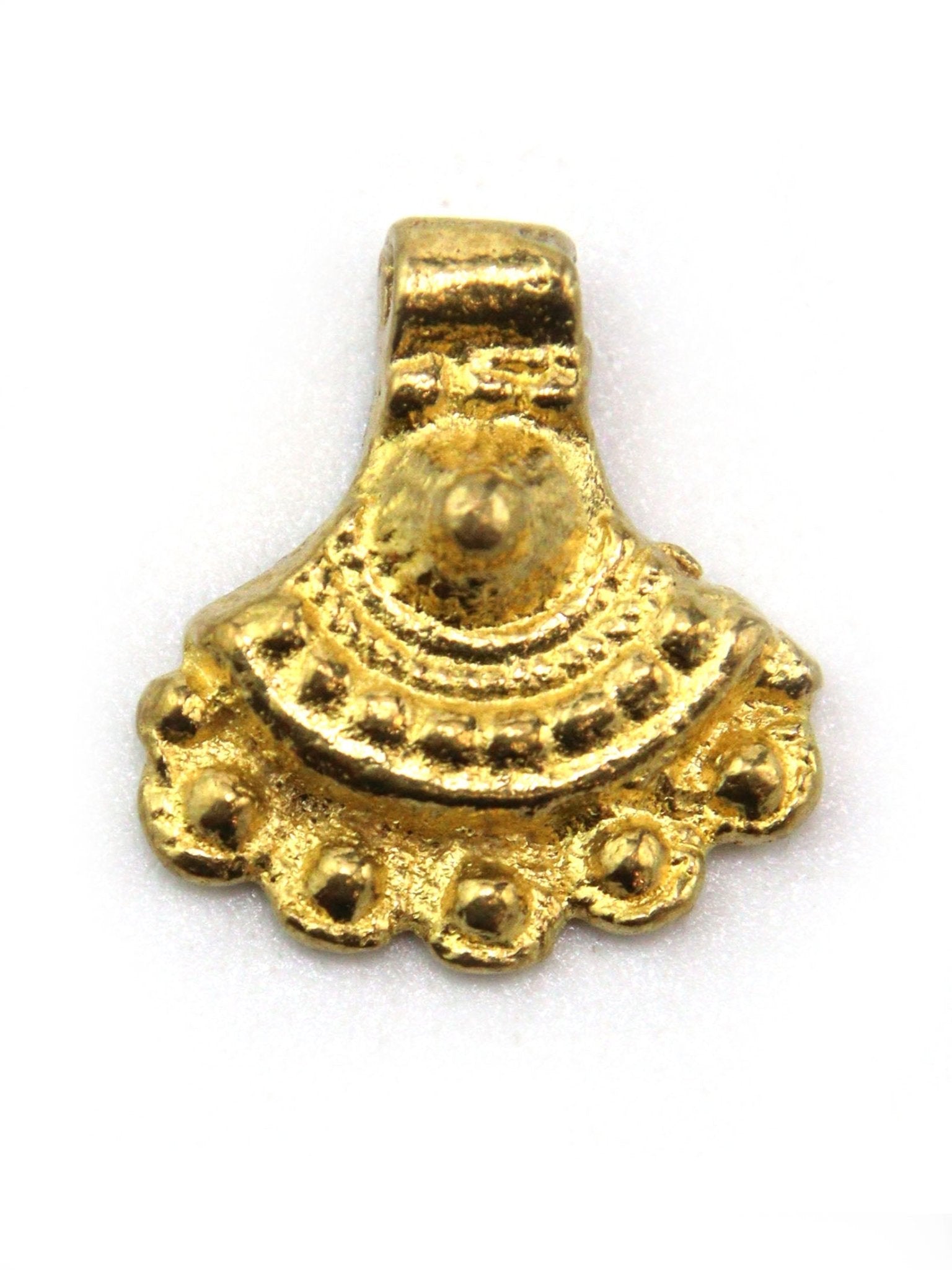 Charm éventail gothique indien laiton 18 mm - Solyluna Macramé