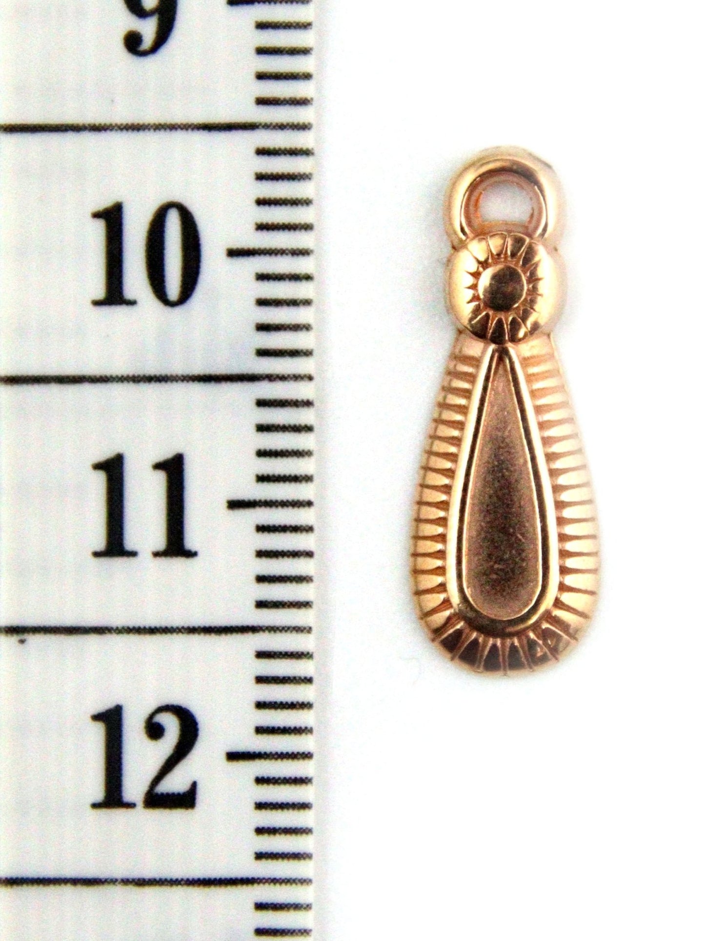 Charm goutte striée 20 mm - Solyluna Macramé