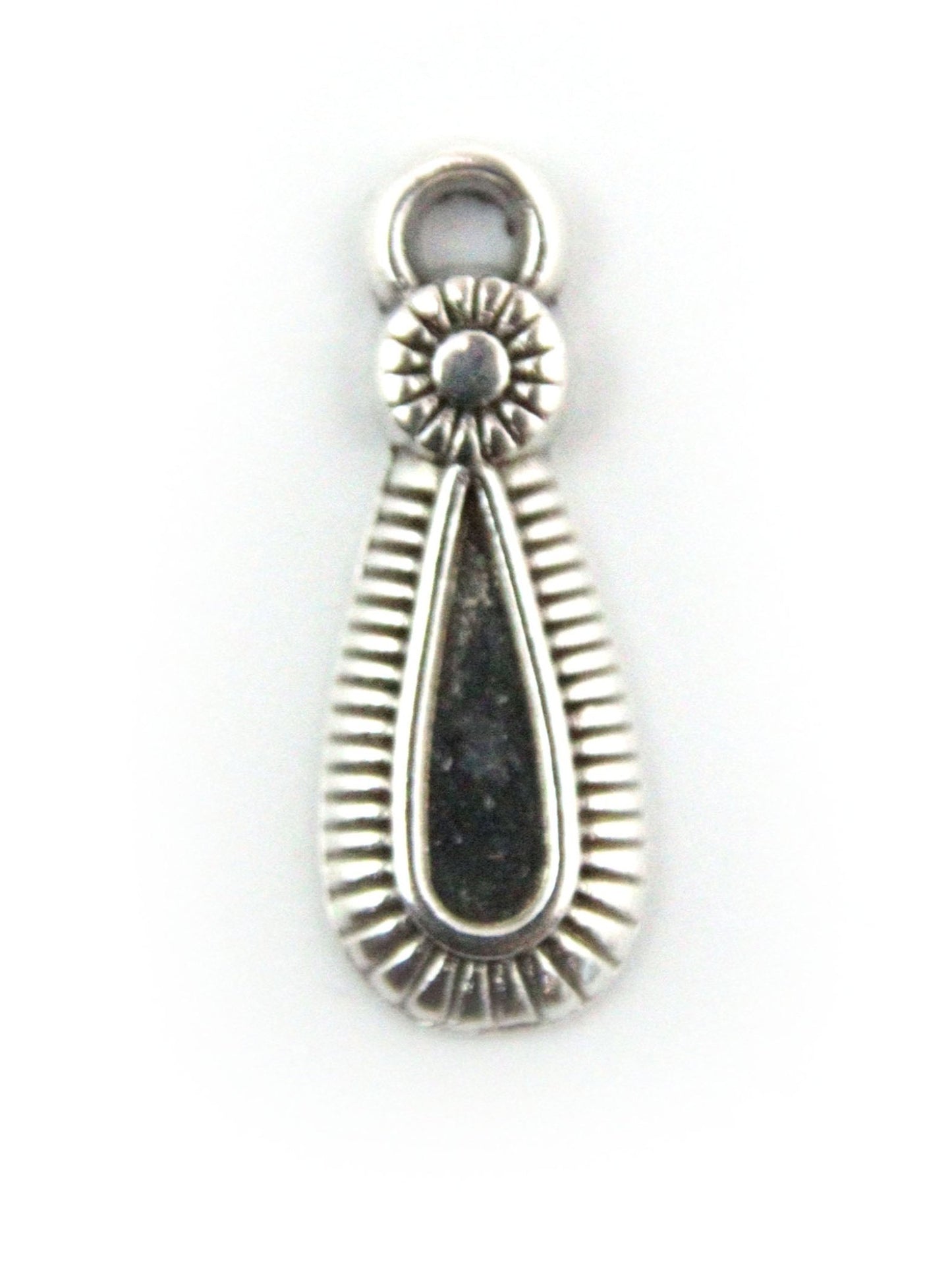 Charm goutte striée 20 mm - Solyluna Macramé