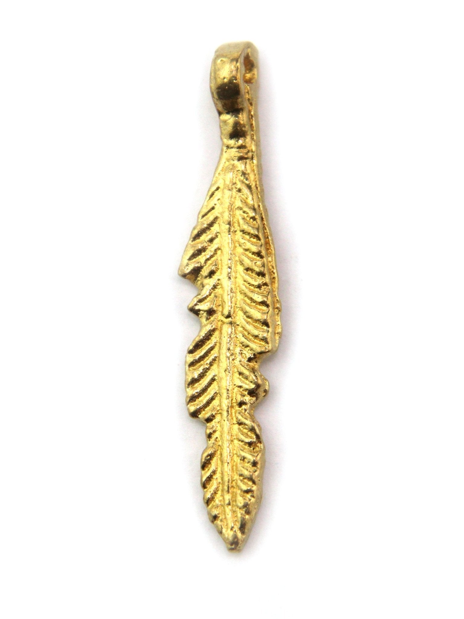 Charm grande fine feuille indien laiton 37 mm - Solyluna Macramé