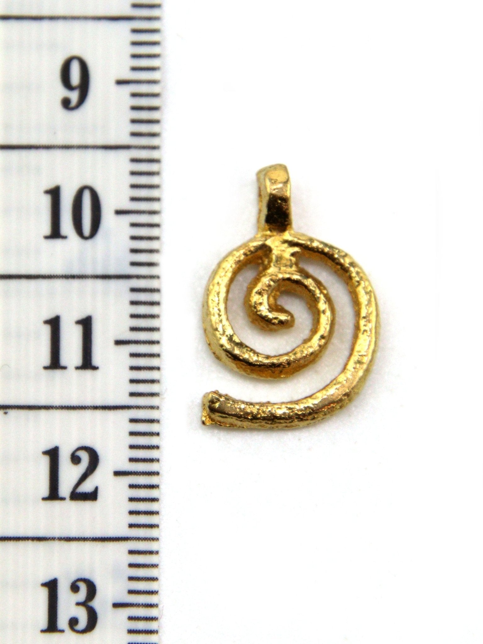 Charm spirale indien laiton 15 mm - Solyluna Macramé