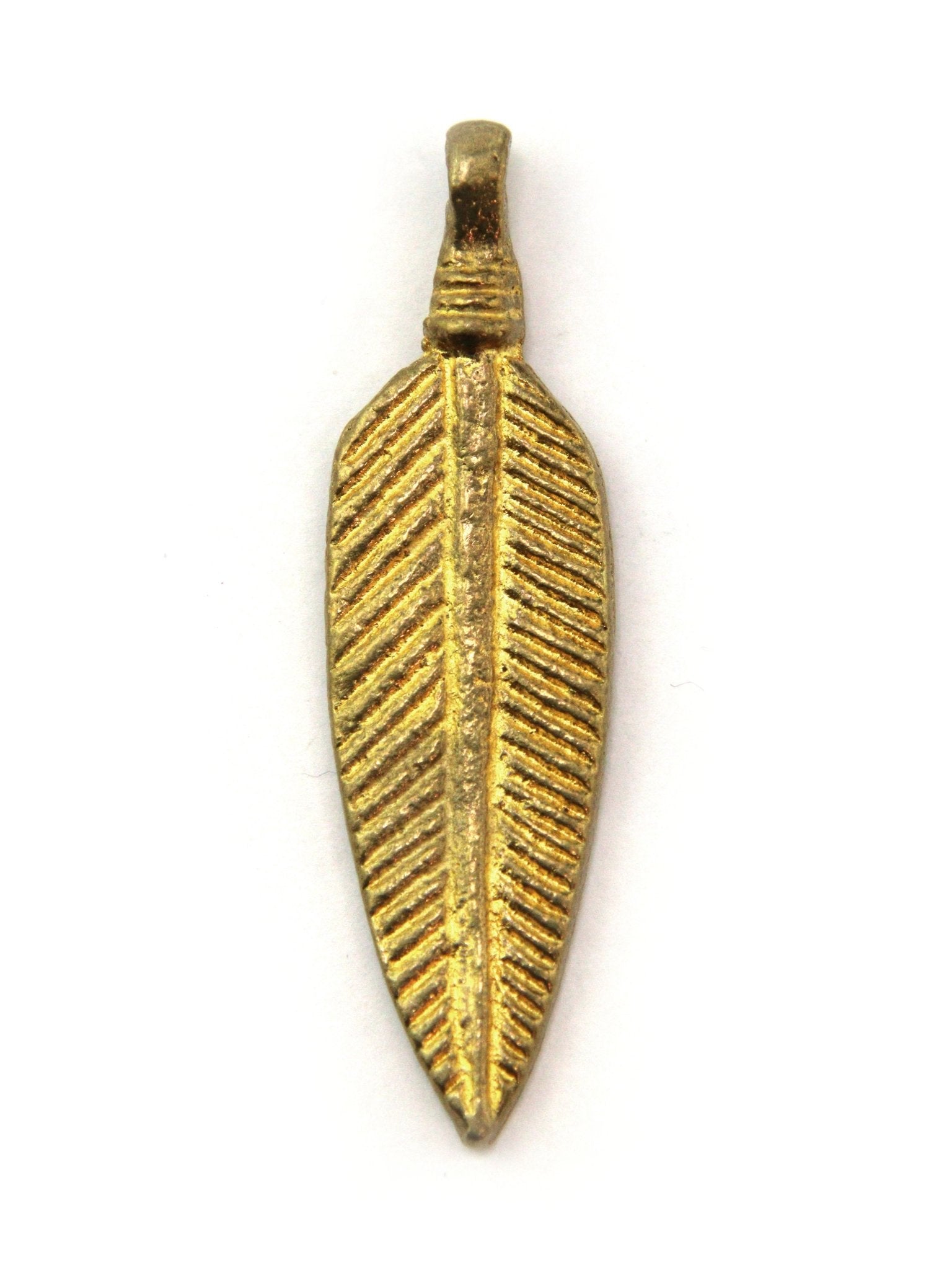 Charm très grande feuille indien laiton 48 mm - Solyluna Macramé